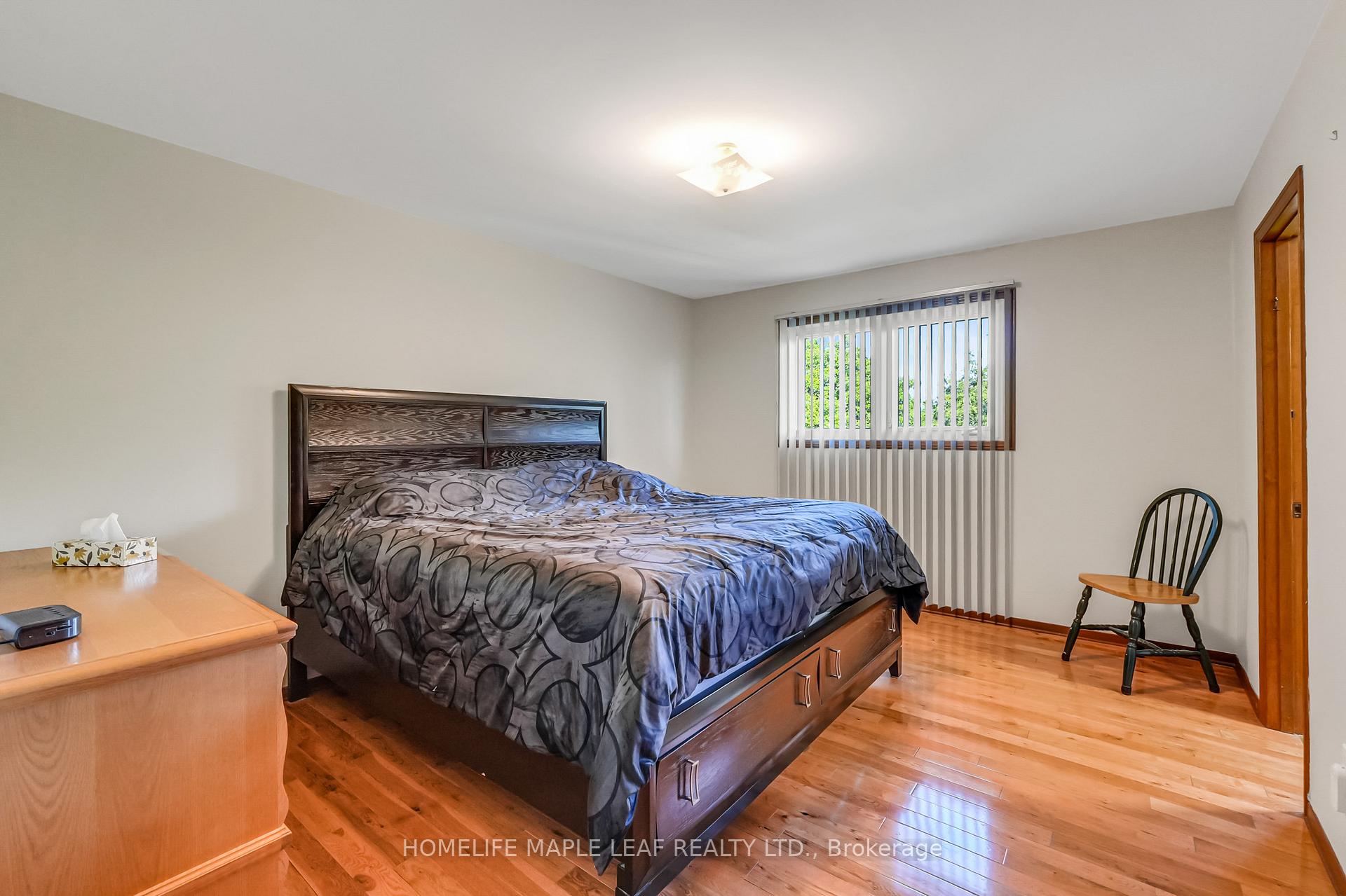 Photo 17 of 14 Manitou Crescent, Brampton, Central Park — HOMEH