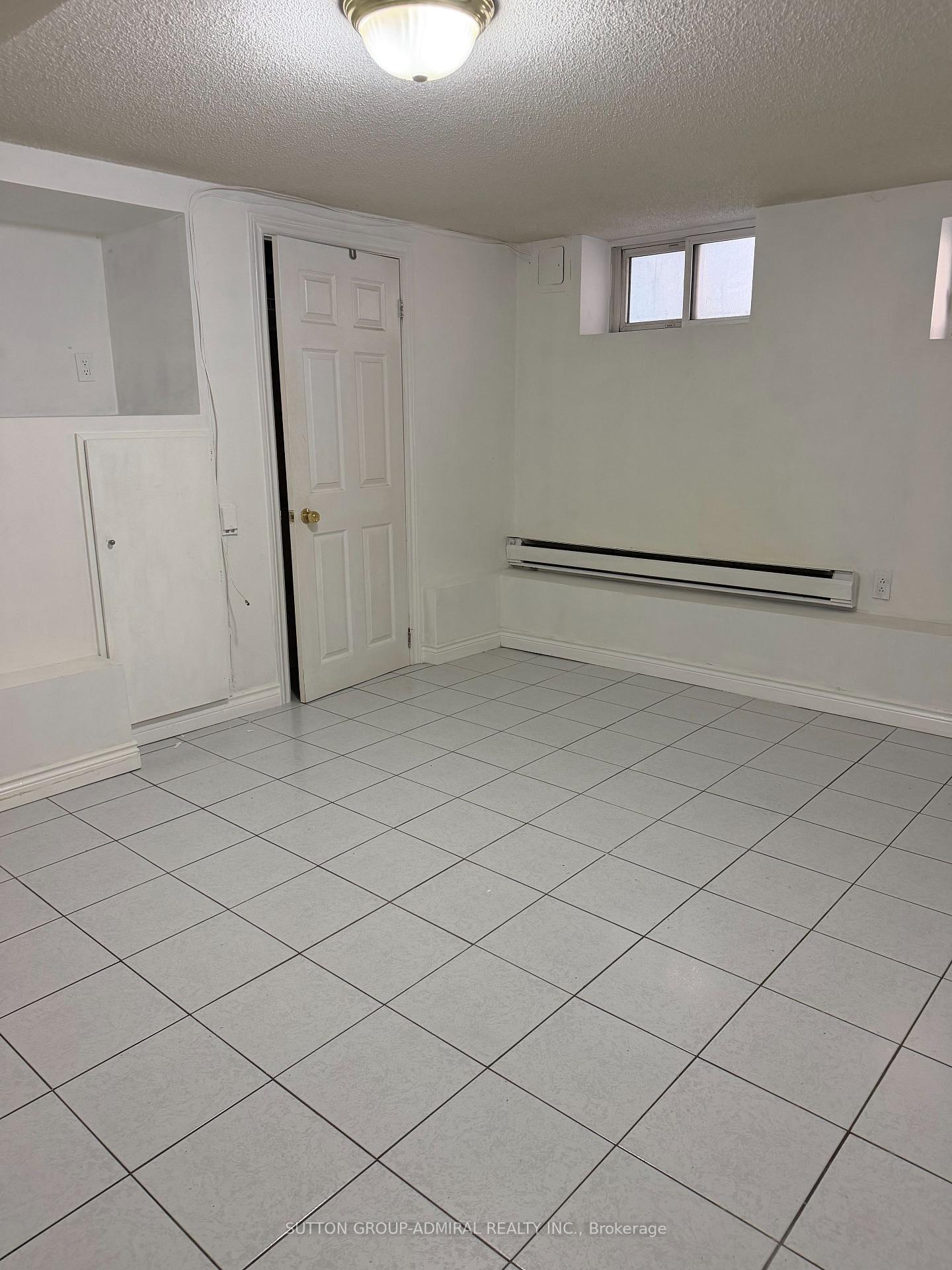 Photo 3 of Unit B, 1188 Avenue Road, Toronto, Lawrence Park South — HOMEH
