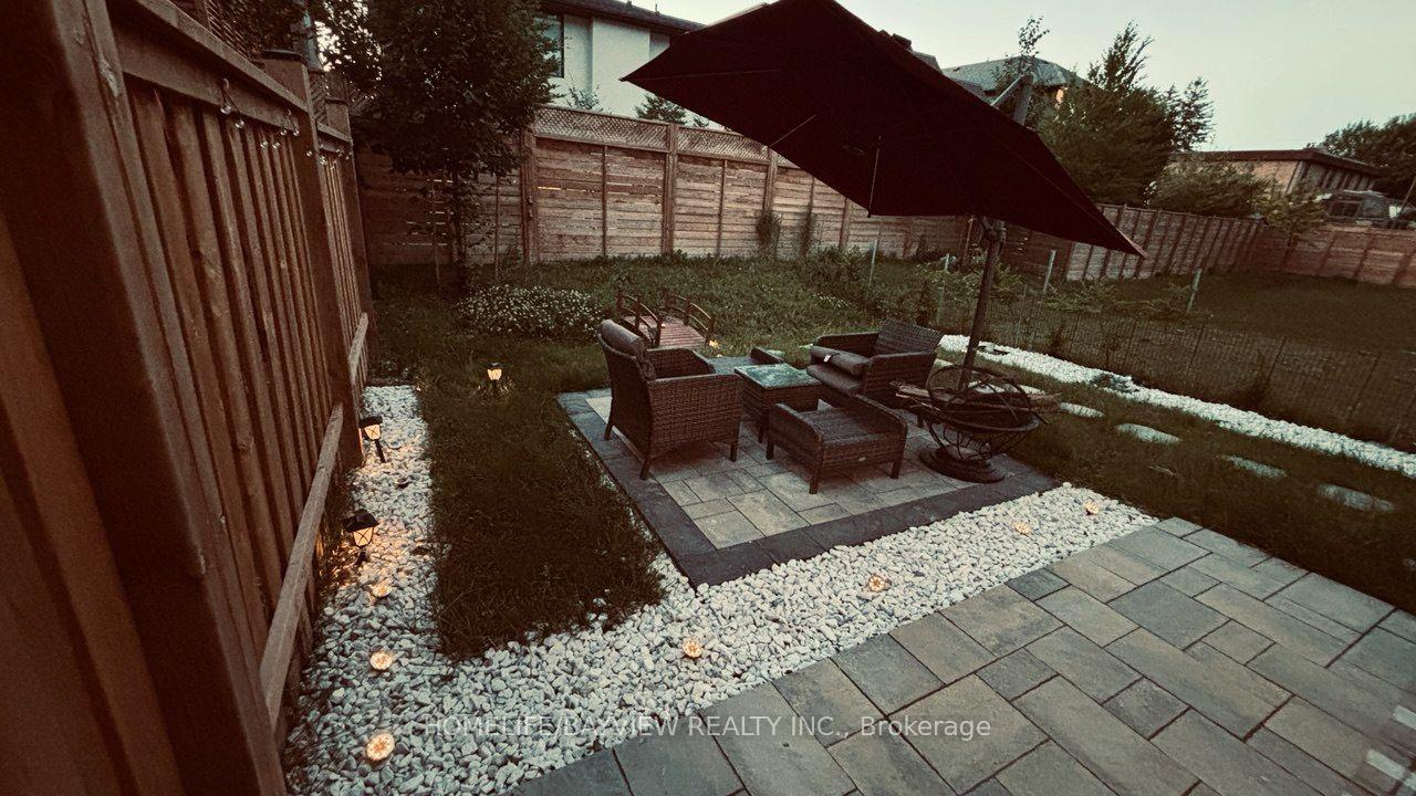 Photo 12 of Unit Lower Level, 20 Direzze Court, Richmond Hill, Mill Pond — HOMEH