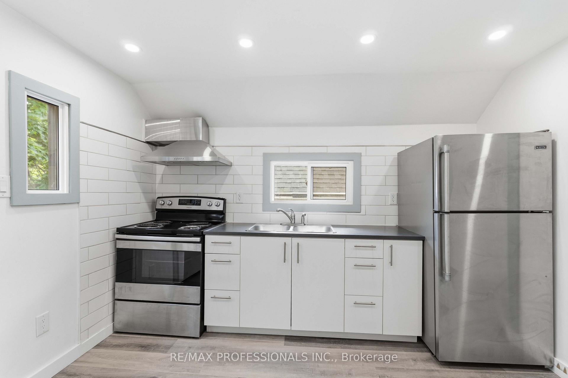 Photo 3 of Unit # Upper, 759 Barton Street E, Hamilton, Stipley — HOMEH