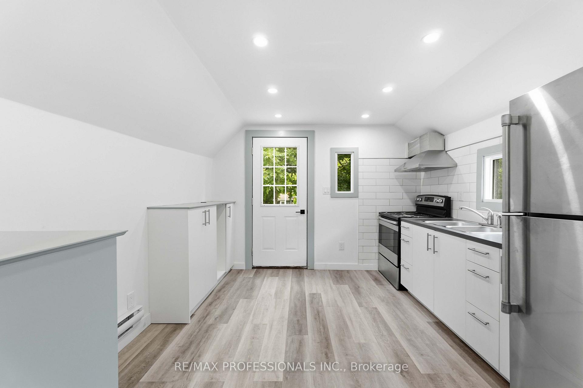 Photo 1 of Unit # Upper, 759 Barton Street E, Hamilton, Stipley — HOMEH