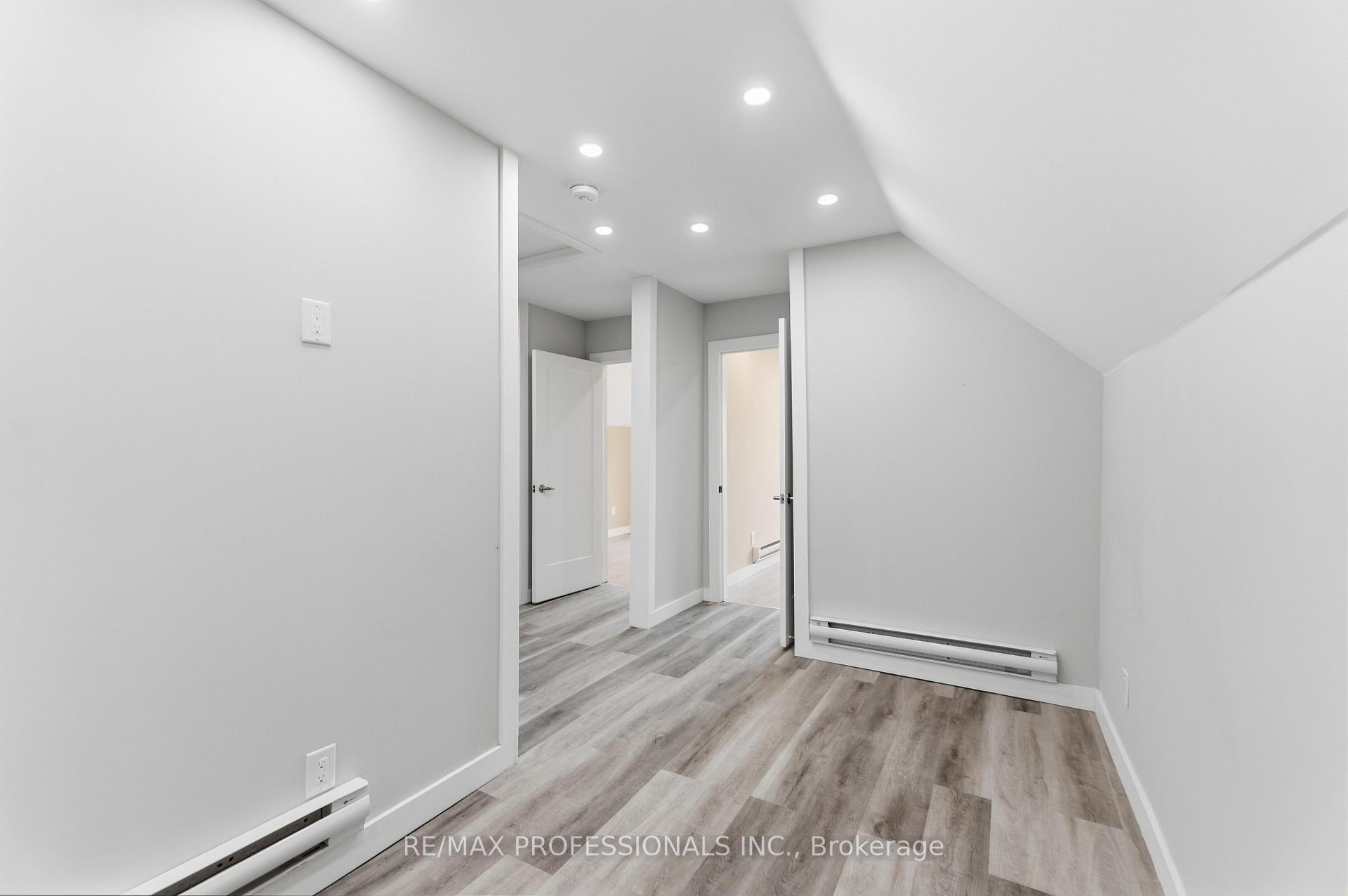 Photo 8 of Unit # Upper, 759 Barton Street E, Hamilton, Stipley — HOMEH