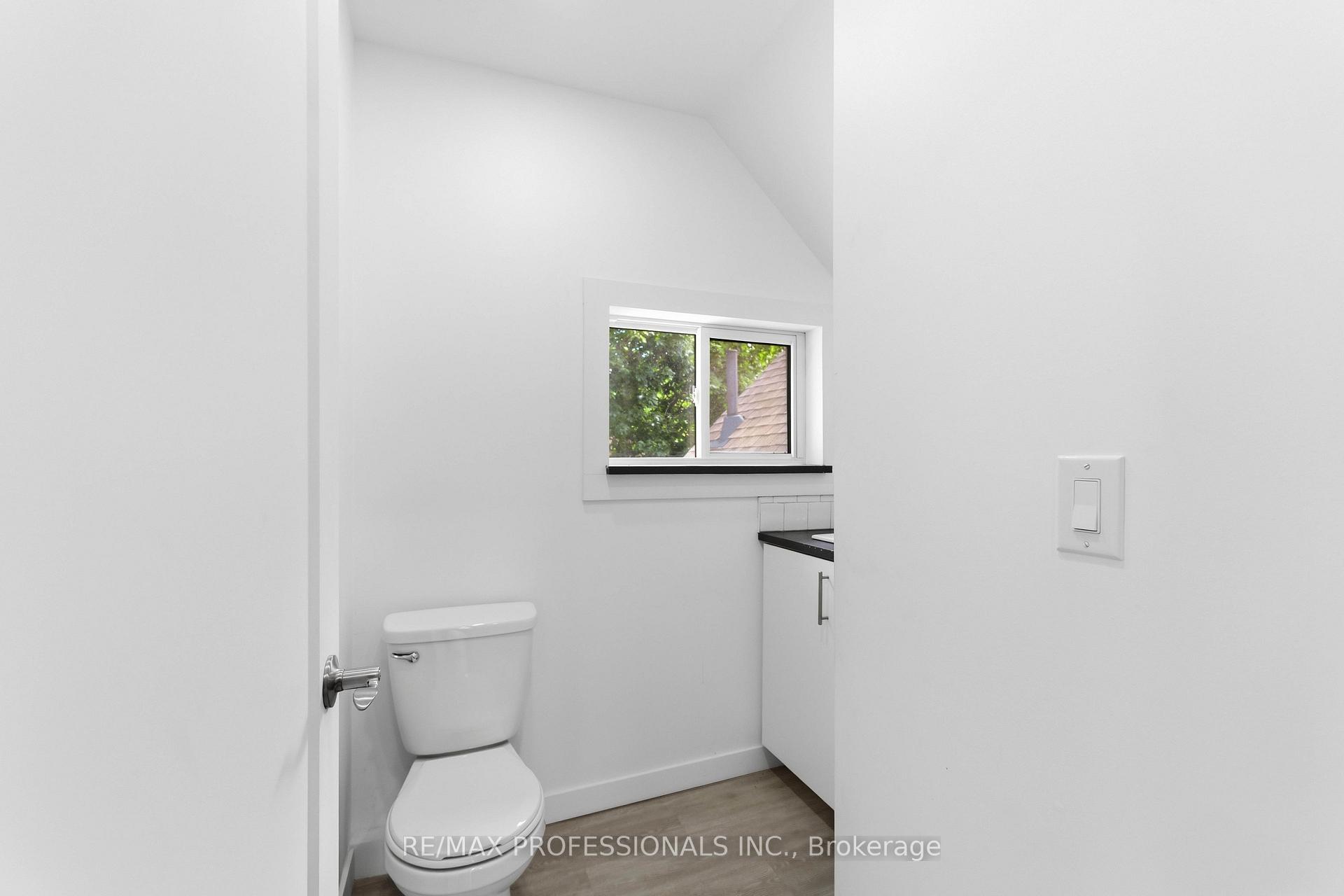 Photo 13 of Unit # Upper, 759 Barton Street E, Hamilton, Stipley — HOMEH