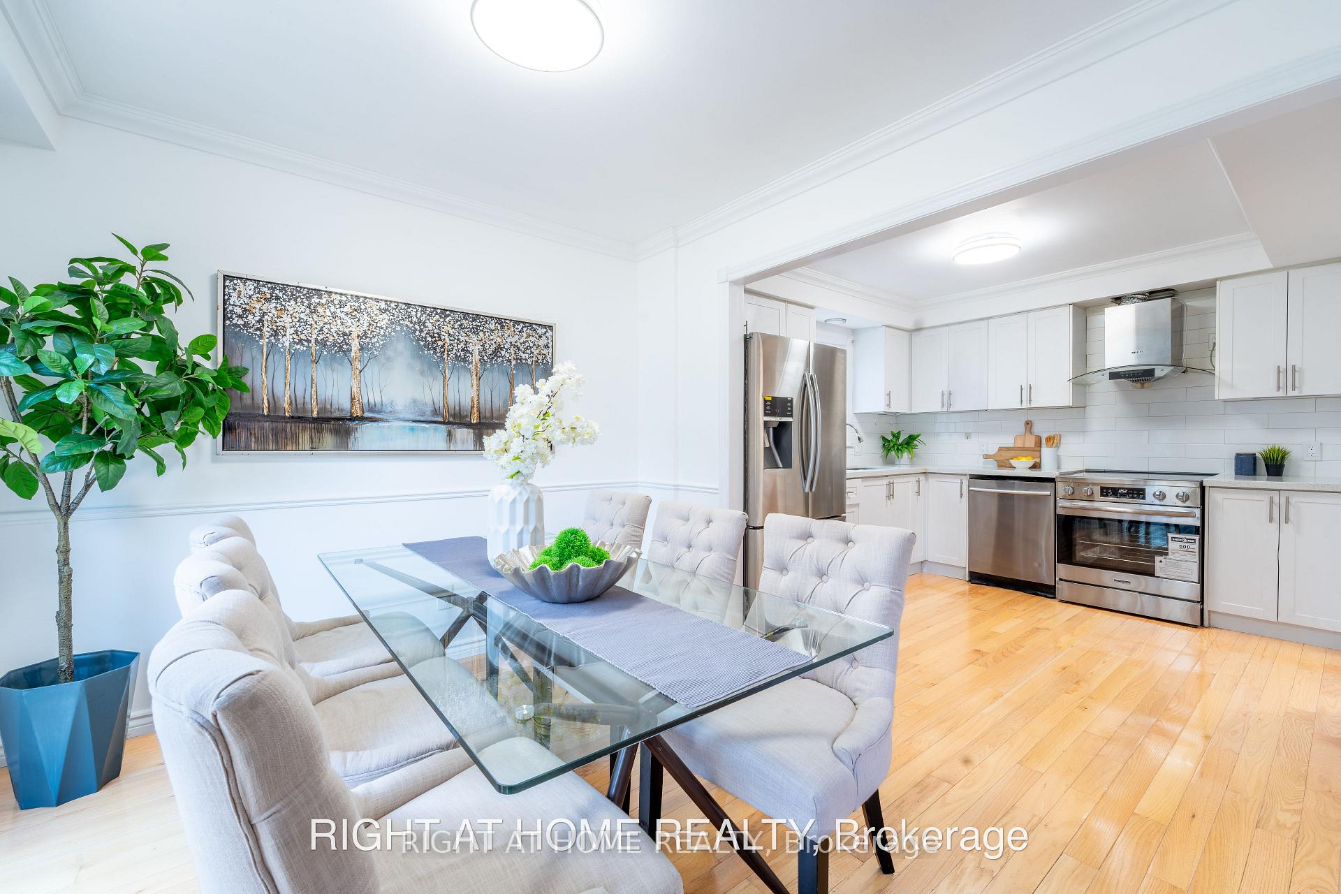 Photo 9 of 160 Overbank Drive, Oshawa, McLaughlin — HOMEH