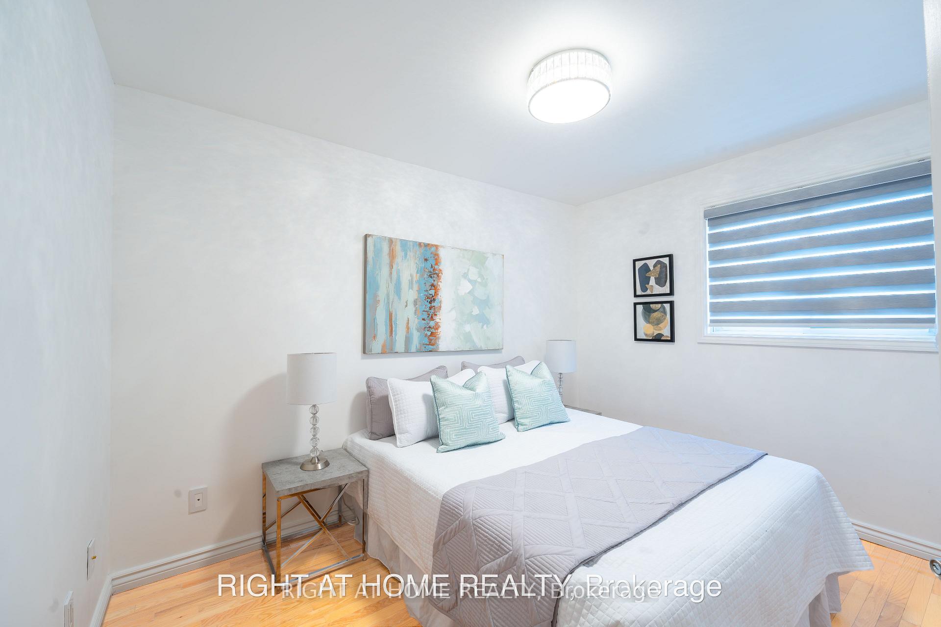 Photo 13 of 160 Overbank Drive, Oshawa, McLaughlin — HOMEH