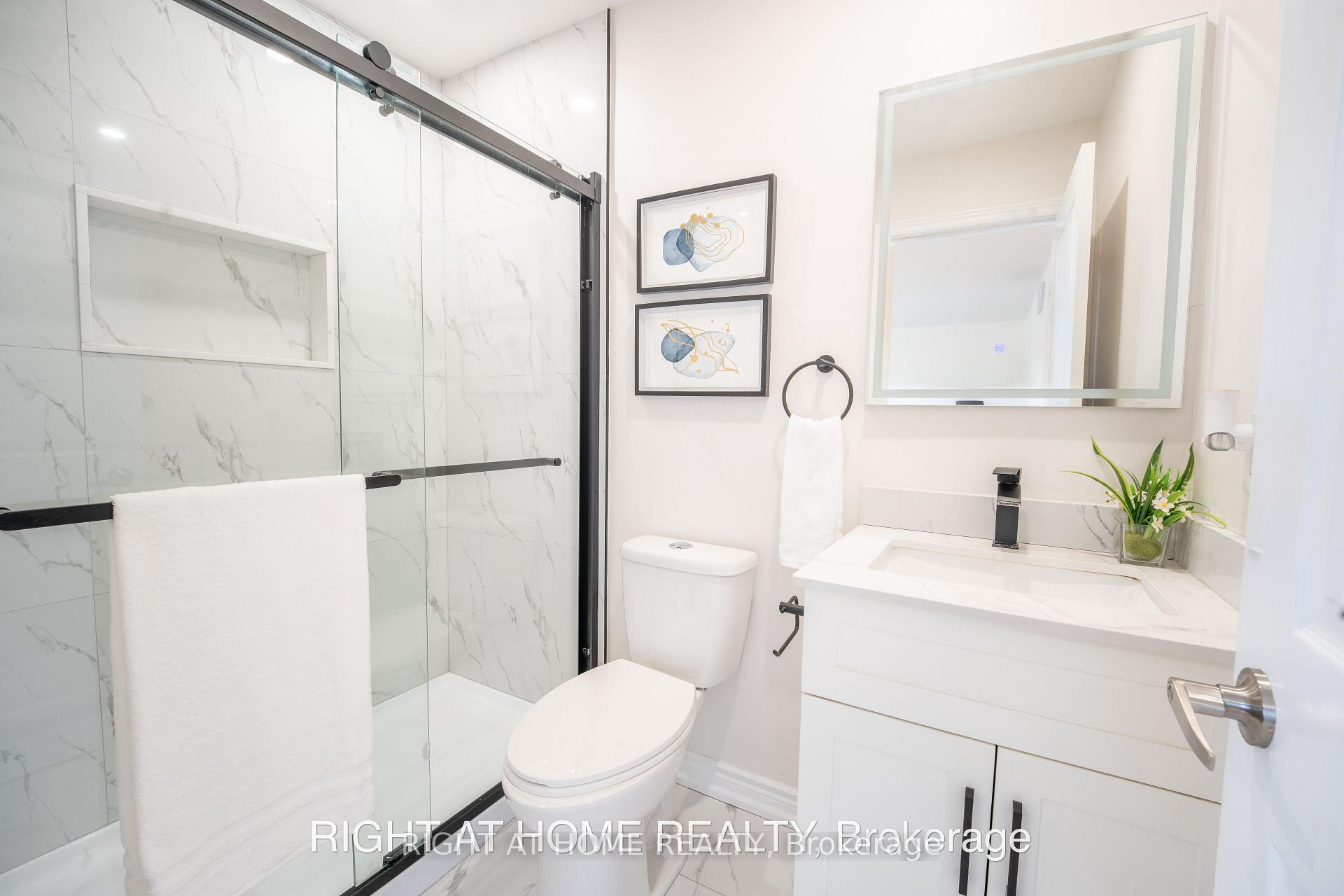 Photo 19 of 160 Overbank Drive, Oshawa, McLaughlin — HOMEH