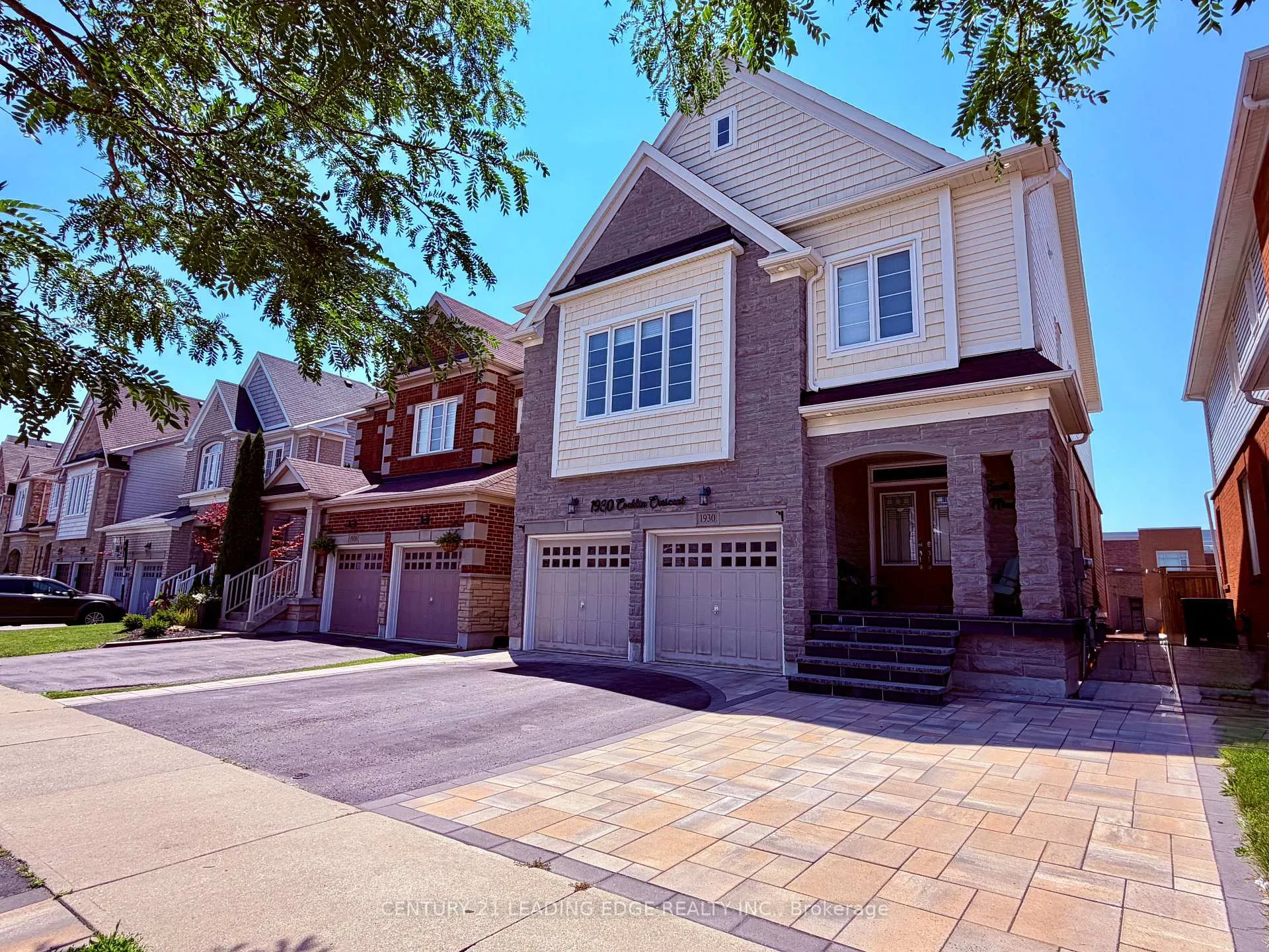 Photo 2 of 1930 Cocklin Crescent, Oshawa, Taunton — HOMEH