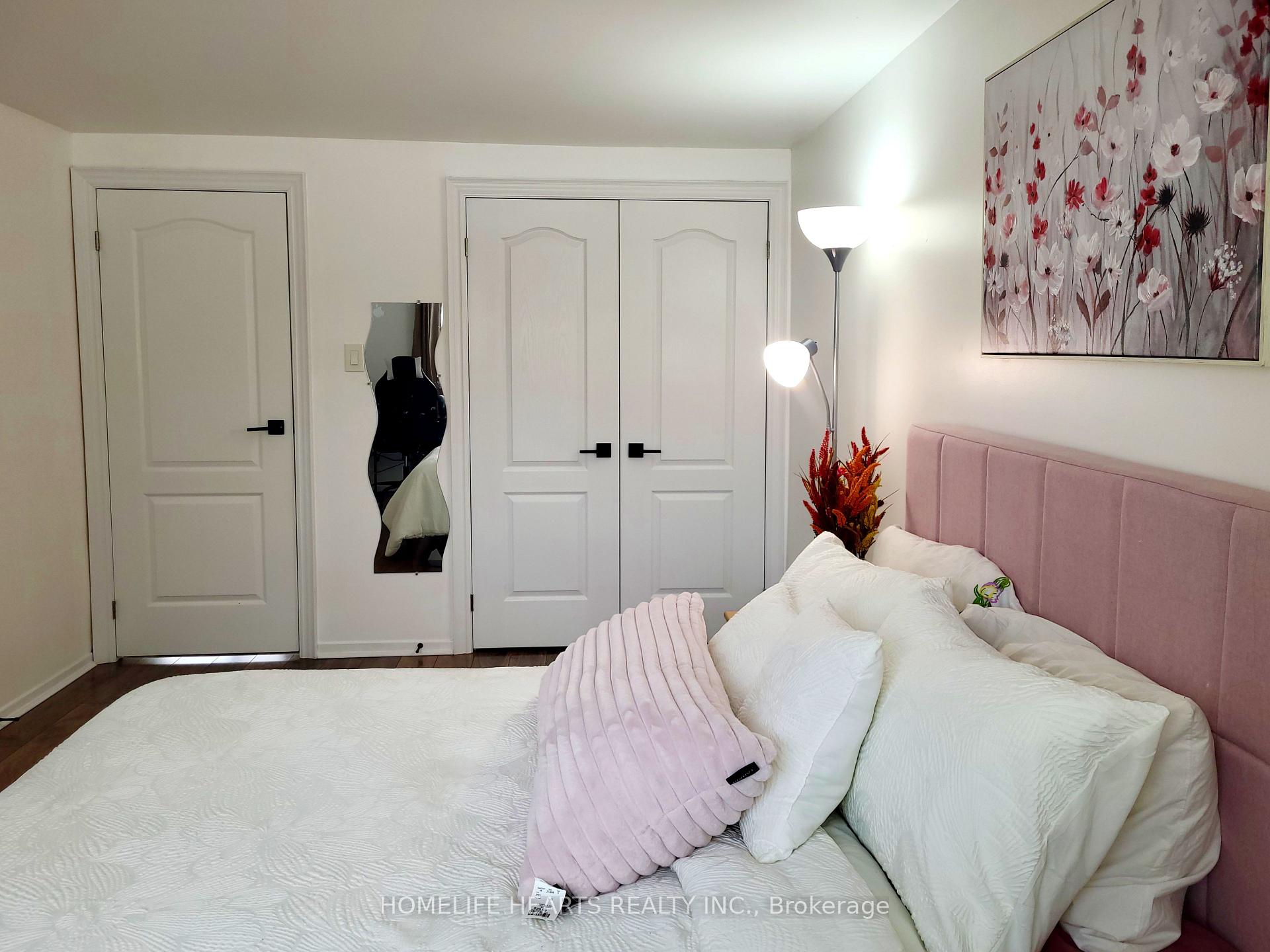 Photo 35 of 6 Woodglen Way, Markham, Unionville — HOMEH