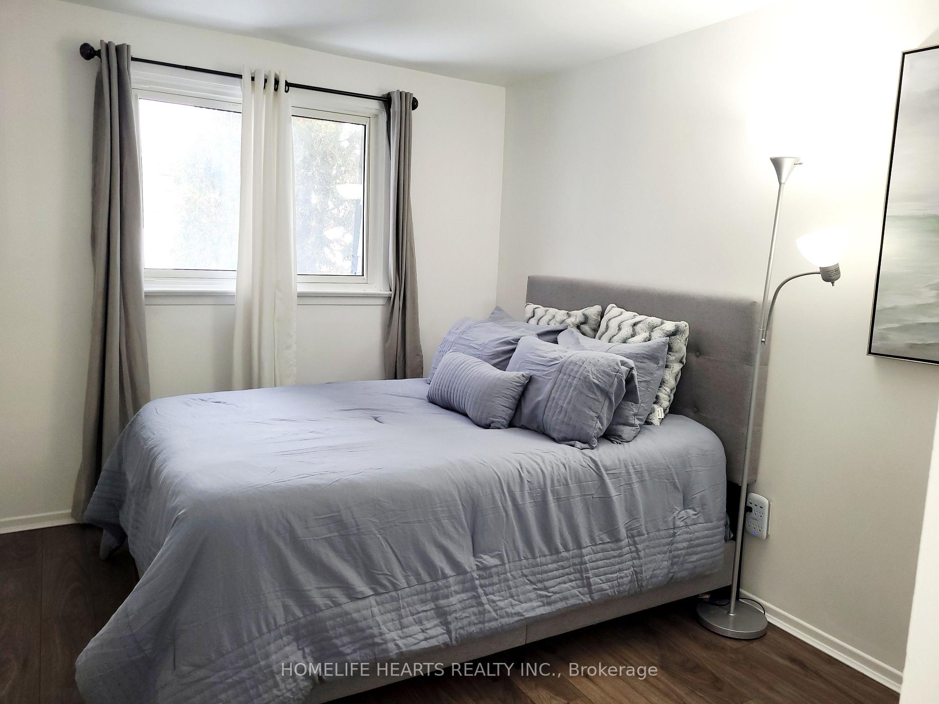 Photo 36 of 6 Woodglen Way, Markham, Unionville — HOMEH
