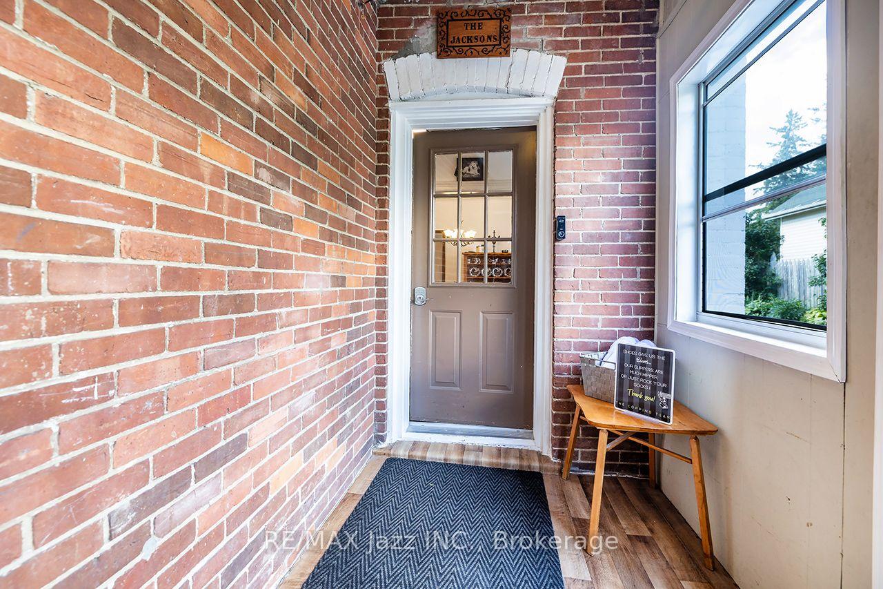 Photo 5 of 132 King Street, Kawartha Lakes, Woodville — HOMEH