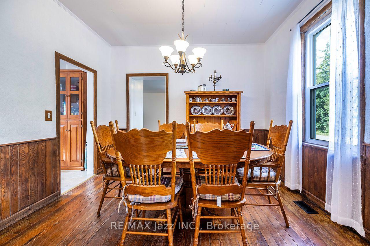 Photo 11 of 132 King Street, Kawartha Lakes, Woodville — HOMEH