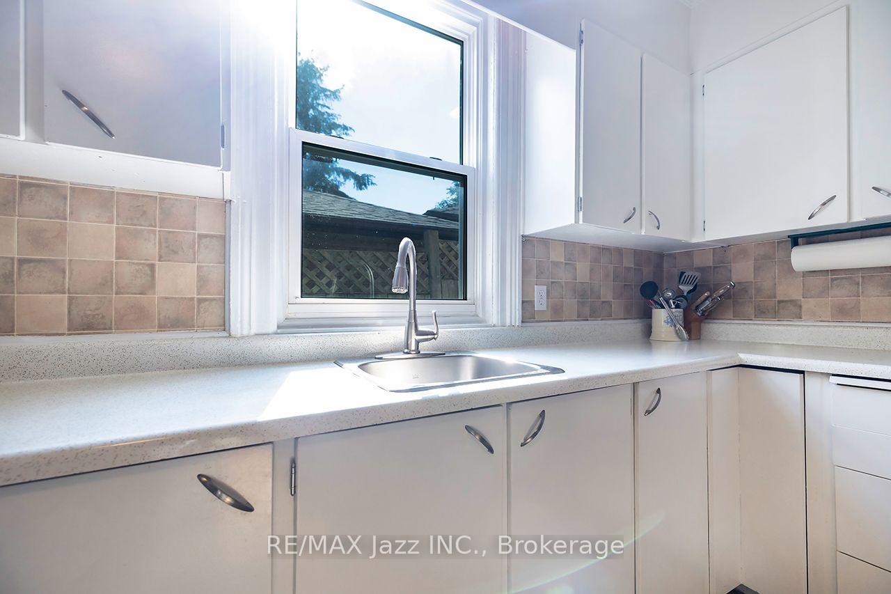 Photo 13 of 132 King Street, Kawartha Lakes, Woodville — HOMEH