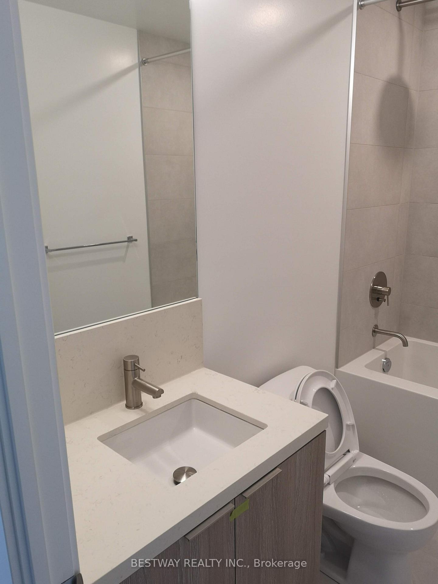 Photo 10 of Unit 1611, 2020 Bathurst Street, Toronto, Humewood-Cedarvale — HOMEH