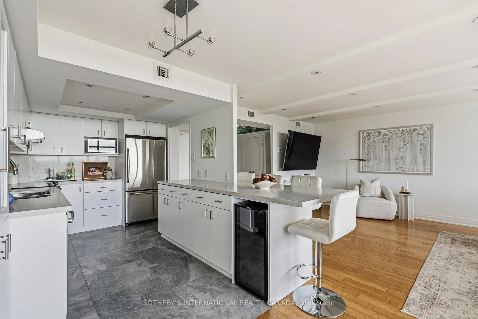Photo 11 of Unit 1002, 900 Yonge Street, Toronto, The Annex — HOMEH