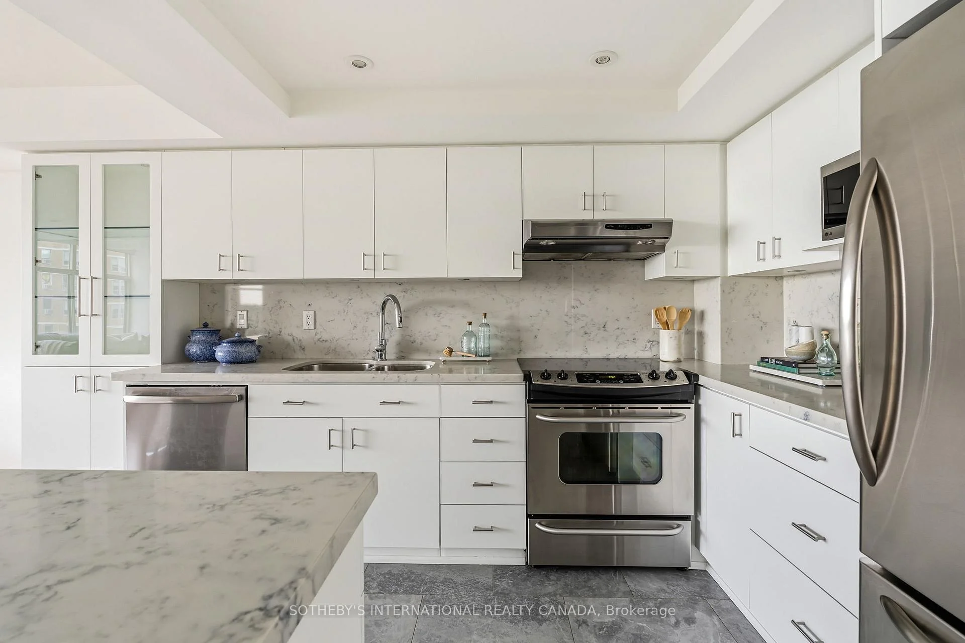 Photo 12 of Unit 1002, 900 Yonge Street, Toronto, The Annex — HOMEH