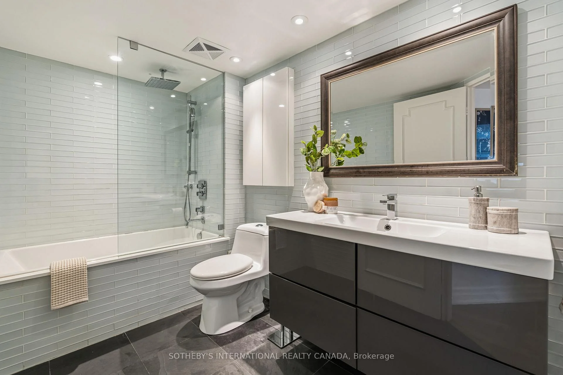 Photo 15 of Unit 1002, 900 Yonge Street, Toronto, The Annex — HOMEH