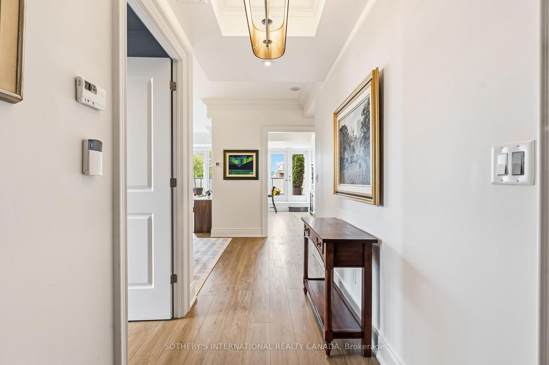 Photo 3 of Unit 418, 1717 Avenue Road, Toronto, Bedford Park-Nortown — HOMEH
