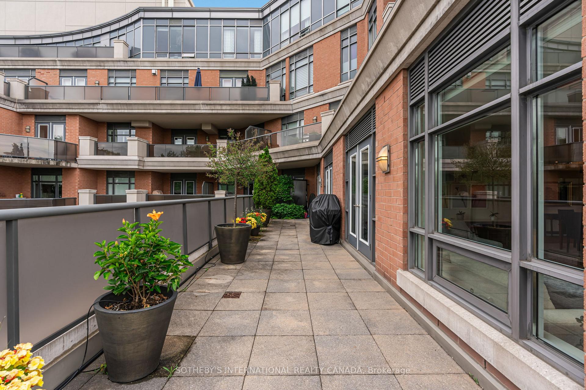 Photo 19 of Unit 418, 1717 Avenue Road, Toronto, Bedford Park-Nortown — HOMEH