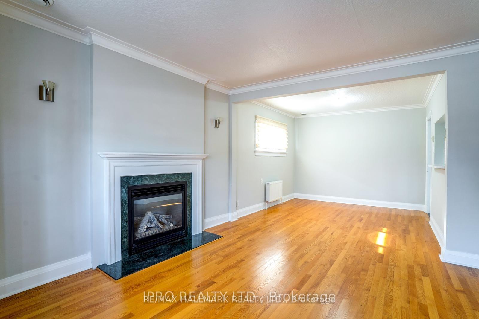 Photo 7 of 62 Lankin Boulevard, Toronto, East York — HOMEH