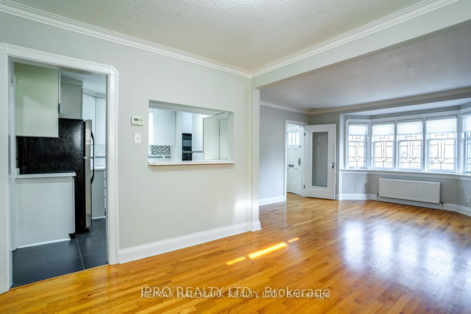 Photo 9 of 62 Lankin Boulevard, Toronto, East York — HOMEH