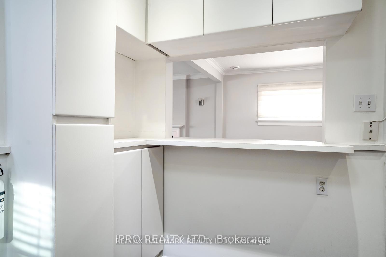 Photo 12 of 62 Lankin Boulevard, Toronto, East York — HOMEH
