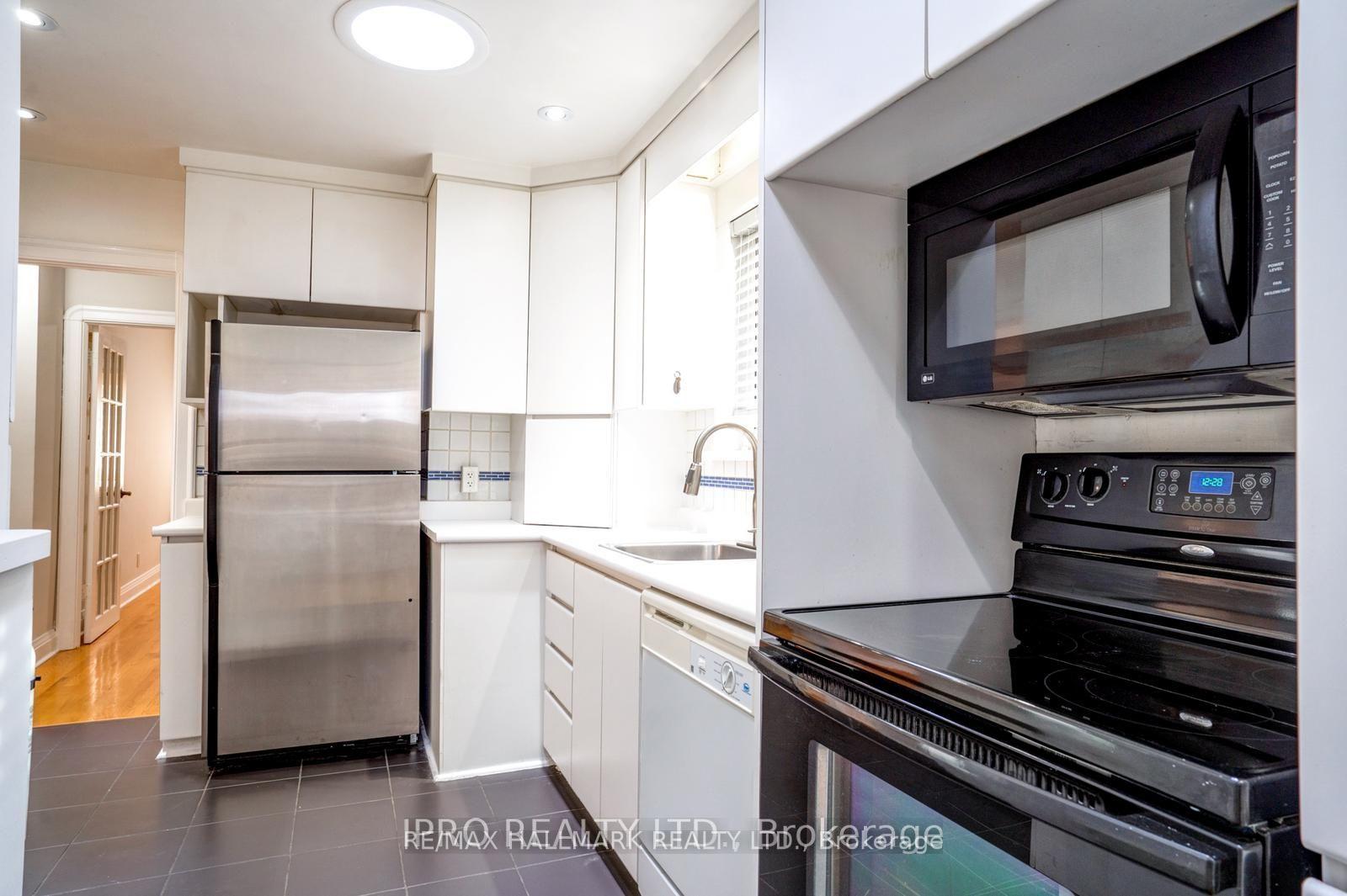 Photo 13 of 62 Lankin Boulevard, Toronto, East York — HOMEH