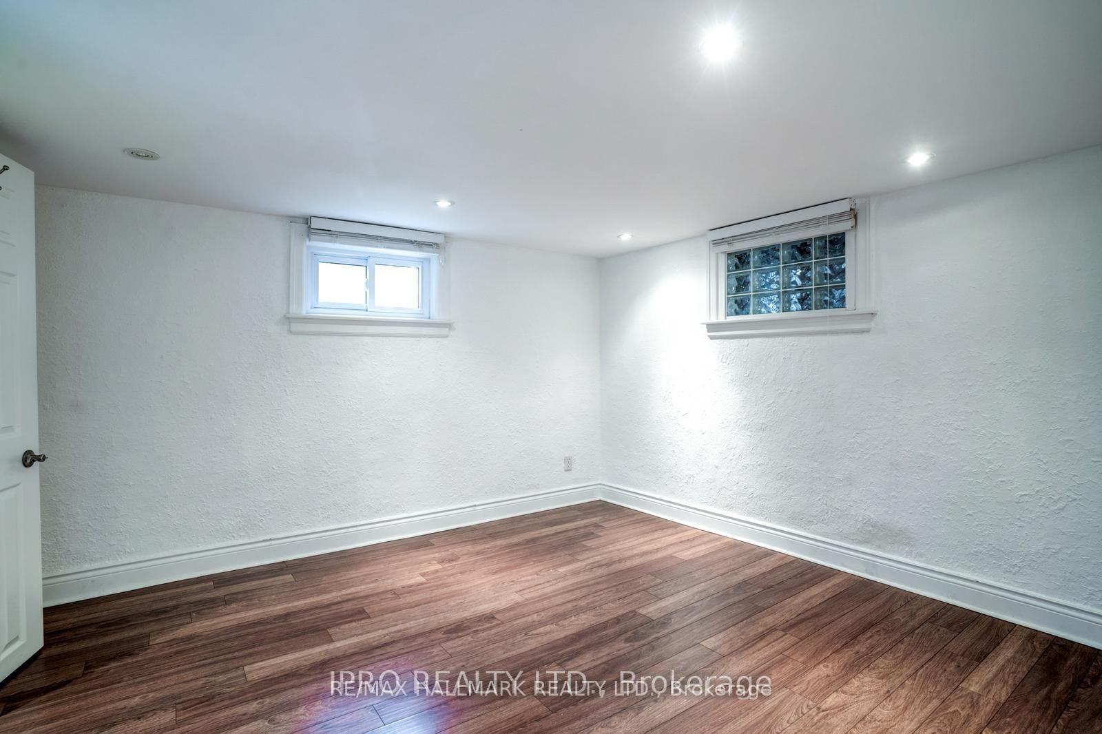 Photo 22 of 62 Lankin Boulevard, Toronto, East York — HOMEH