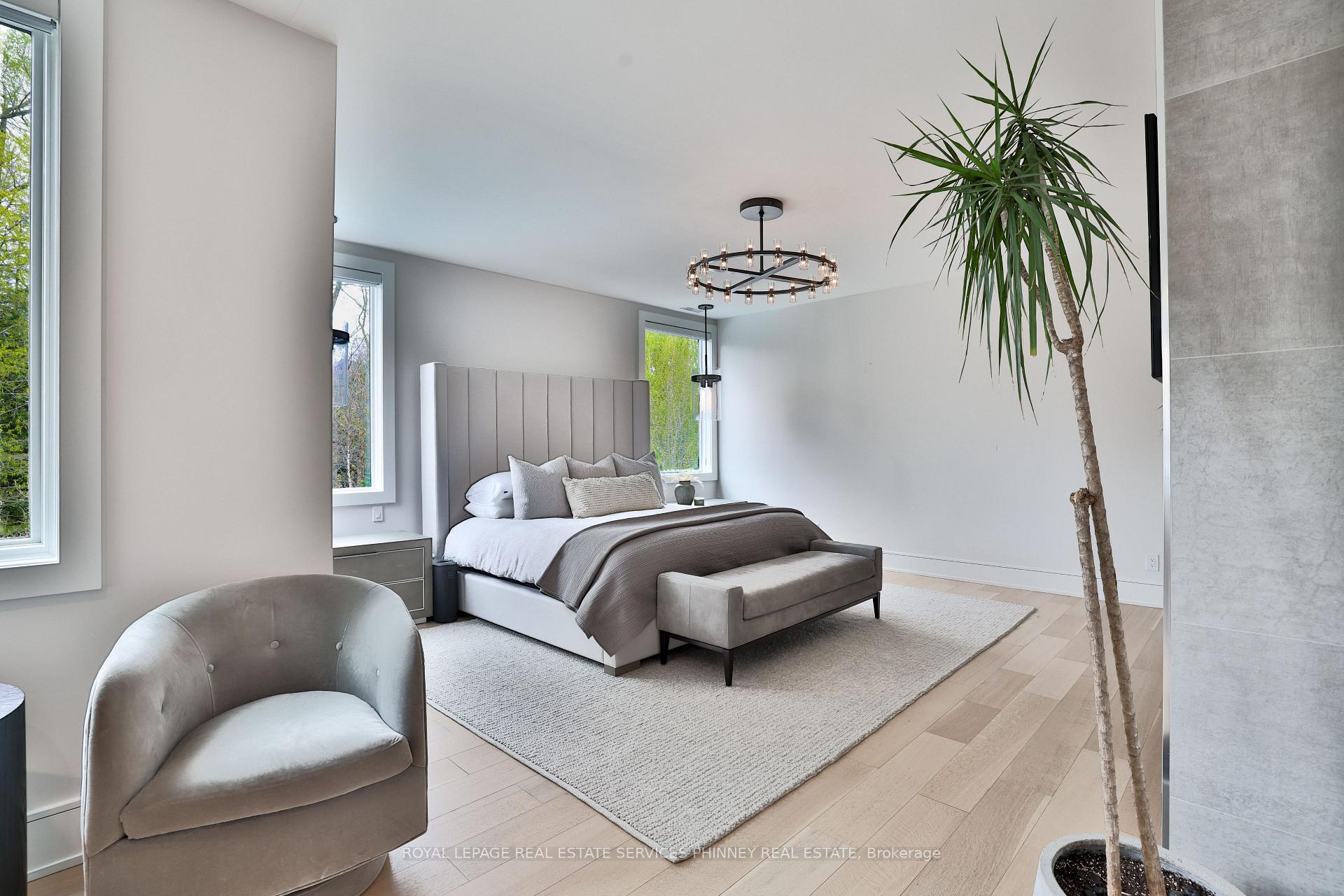 Photo 24 of 1102 Crestview Street, Oakville, Morrison — HOMEH