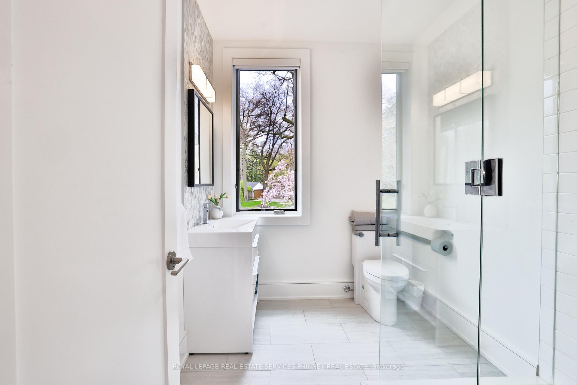 Photo 31 of 1102 Crestview Street, Oakville, Morrison — HOMEH