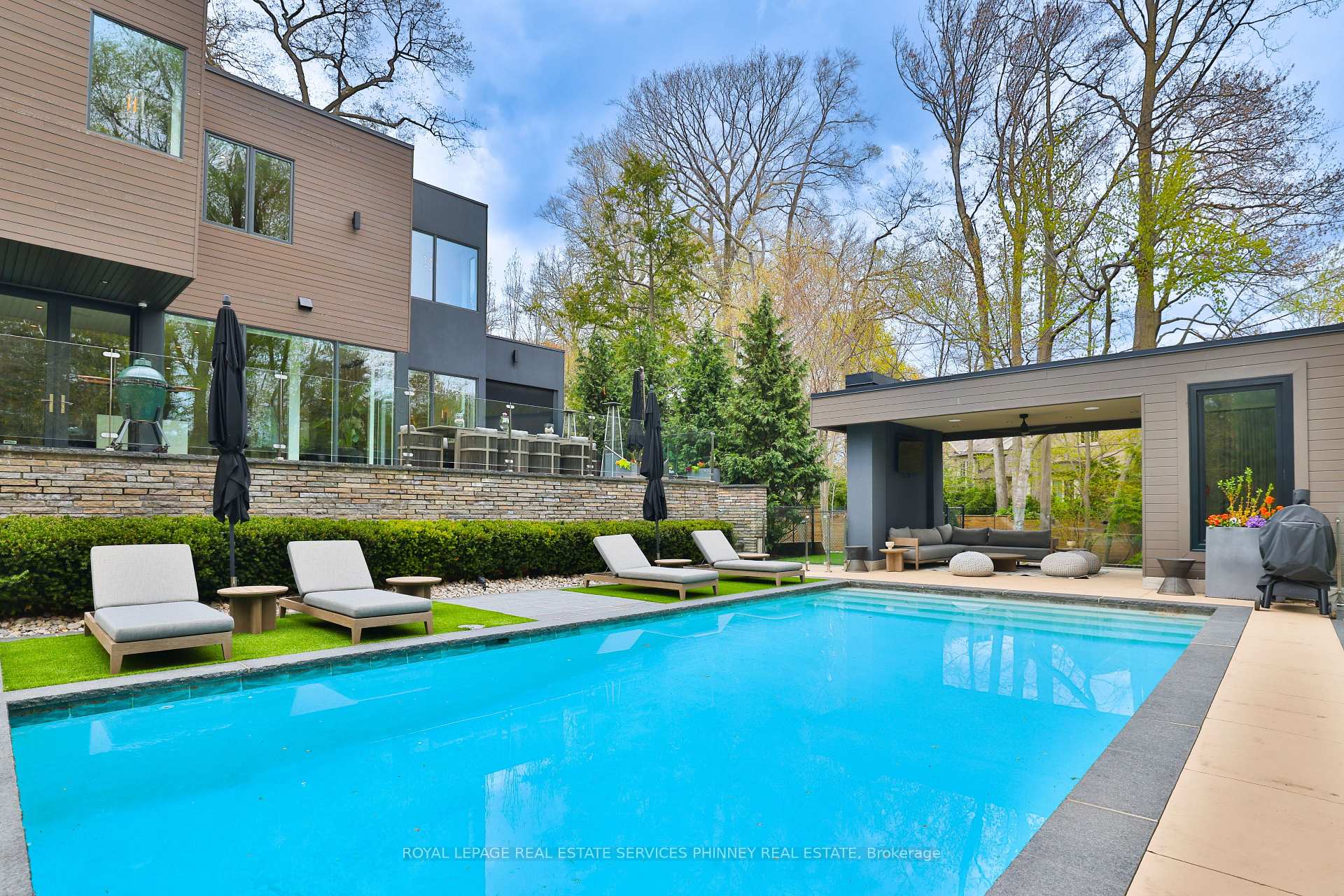 Photo 43 of 1102 Crestview Street, Oakville, Morrison — HOMEH