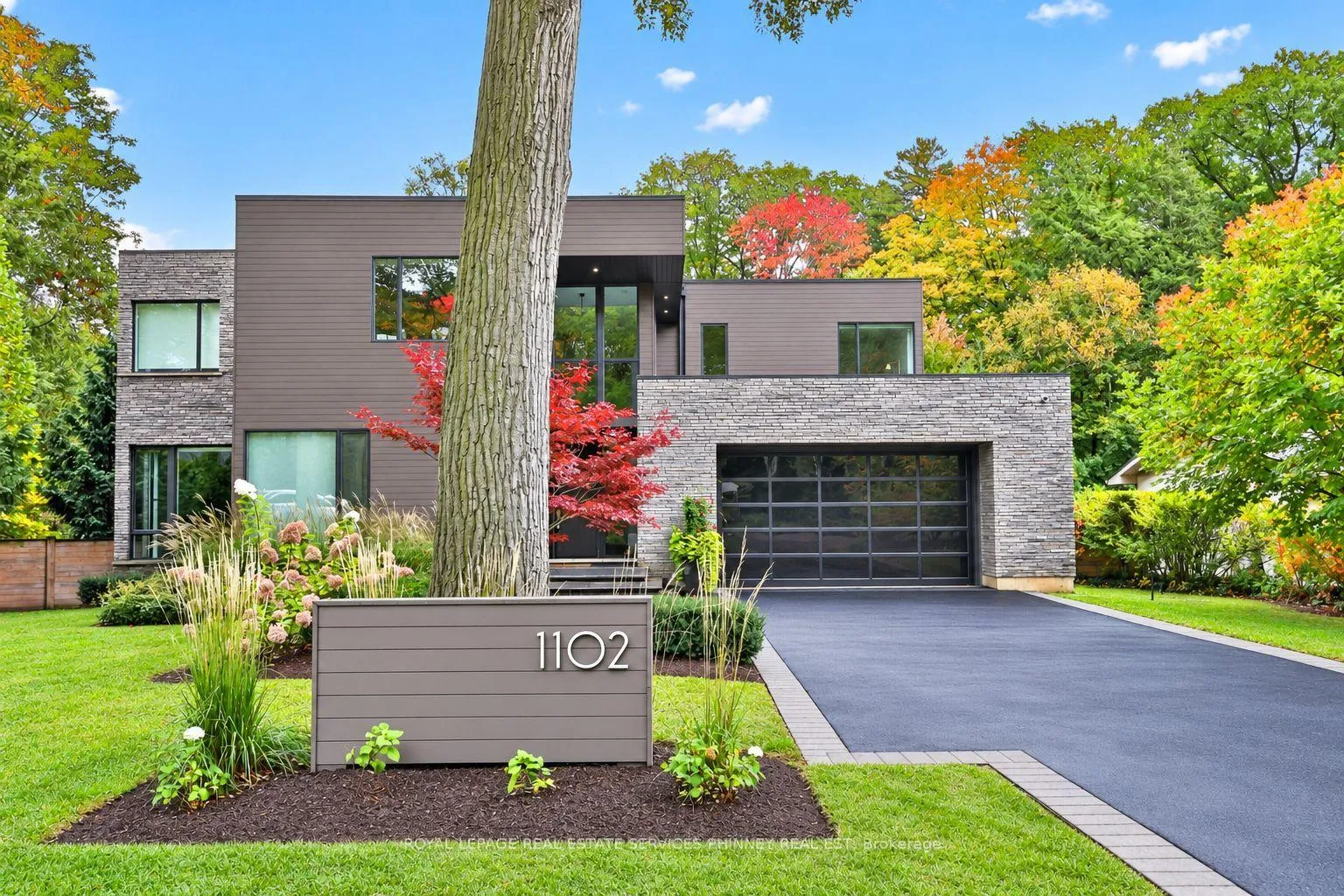 Photo of 1102 Crestview Street