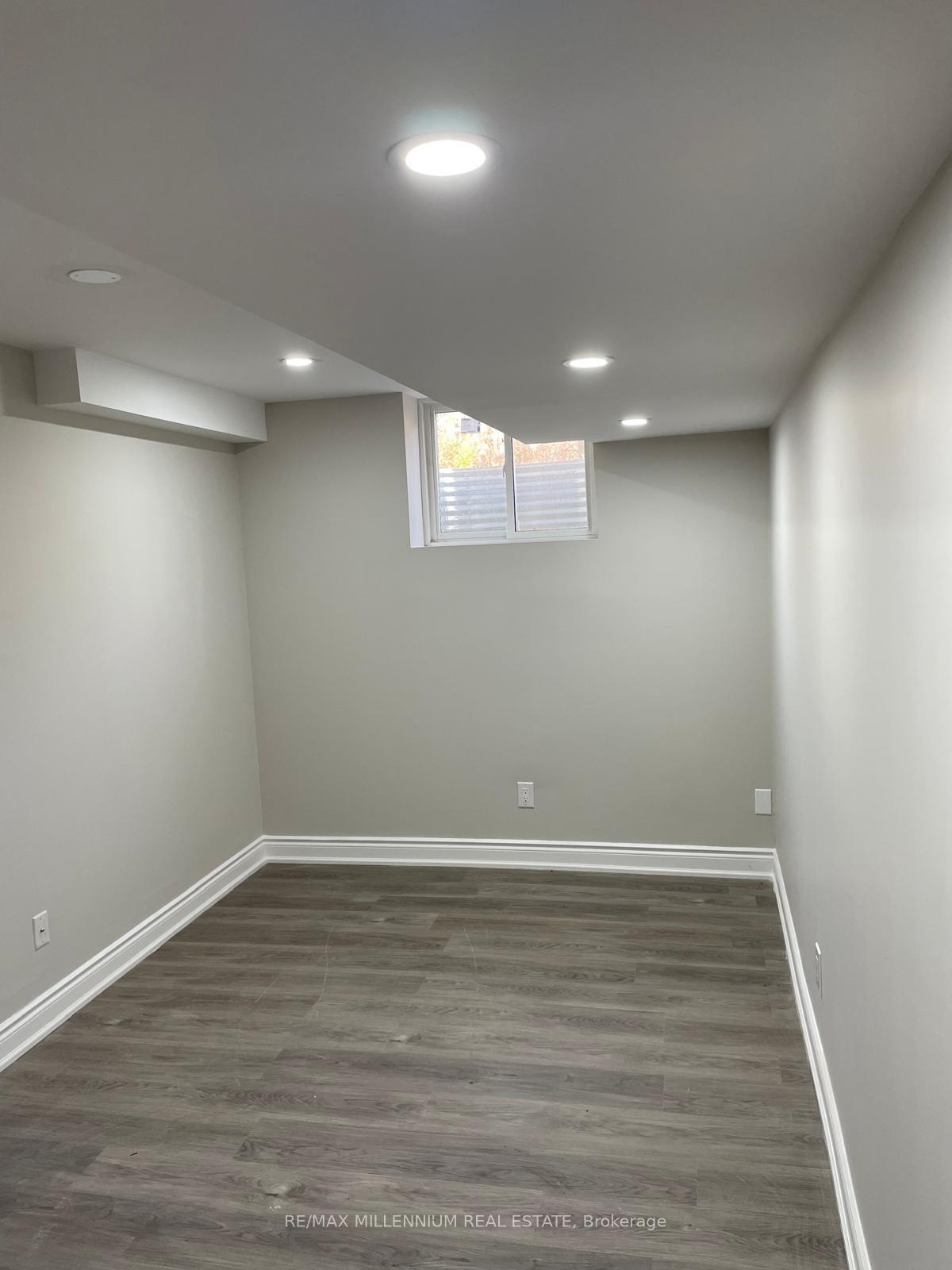 Photo 6 of Unit Basement, 33 Nomad Crescent, Brampton, Bram West — HOMEH