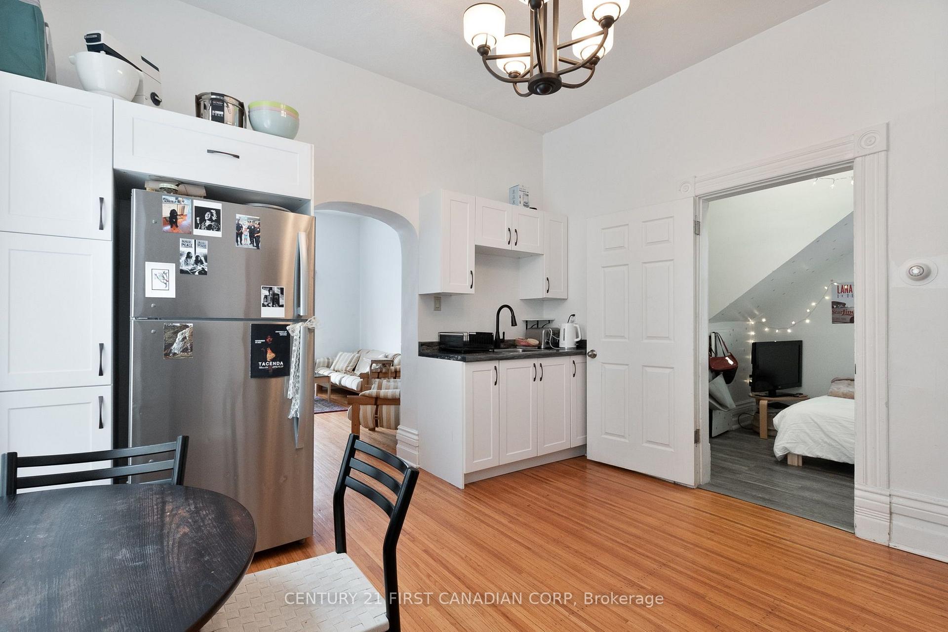 Photo 12 of 578 Waterloo Street, London, East F — HOMEH