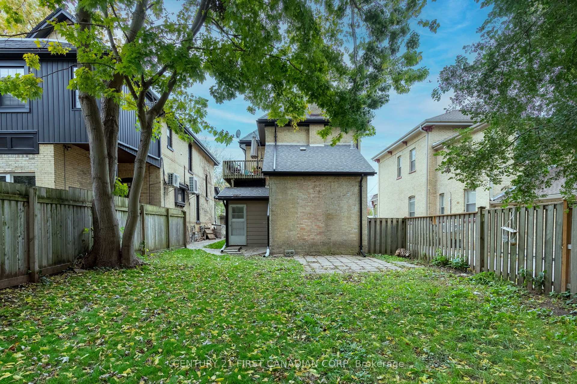 Photo 36 of 578 Waterloo Street, London, East F — HOMEH