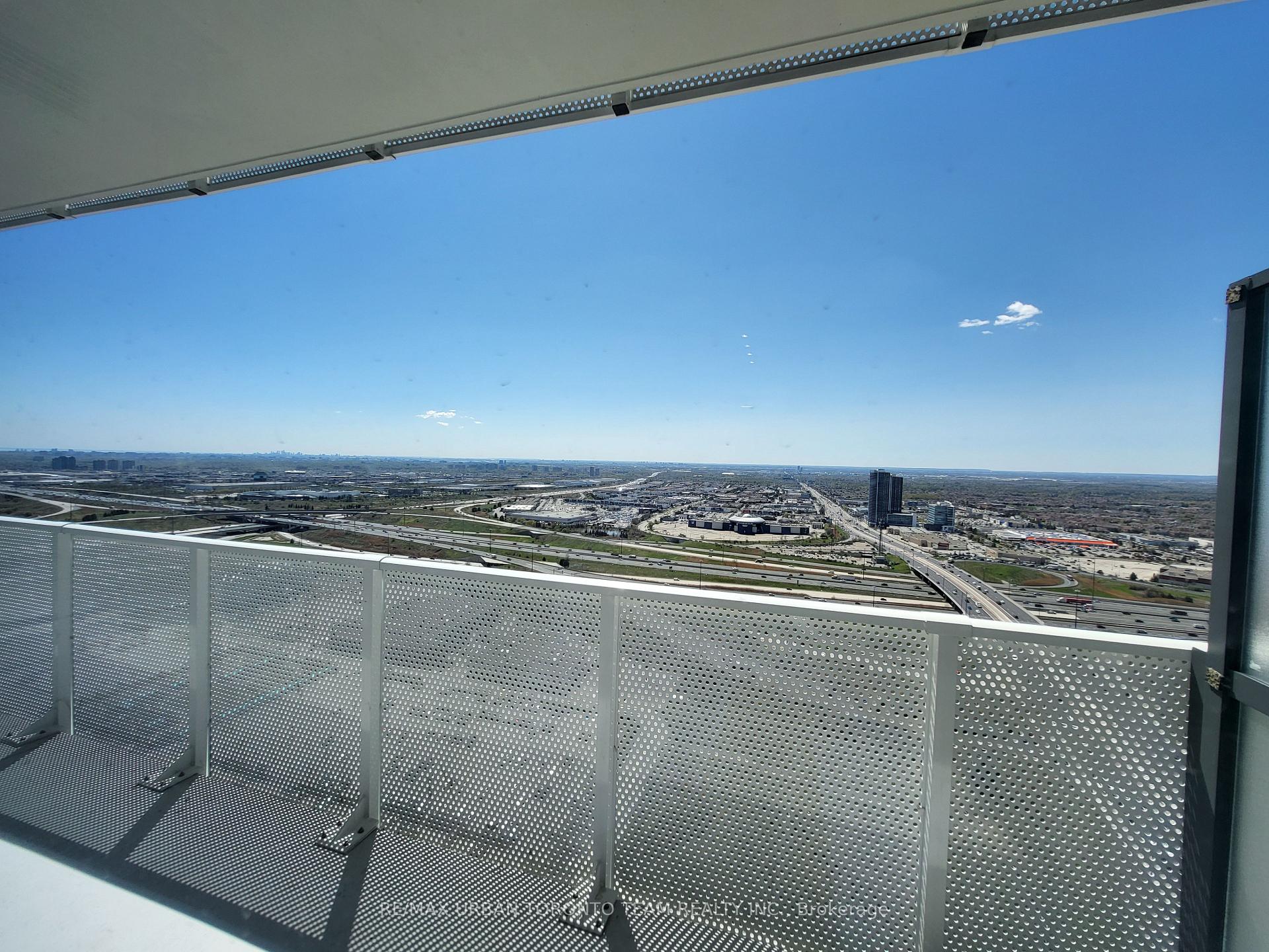 Photo 5 of Unit 4509, 195 Commerce Street, Vaughan, Vaughan Corporate Centre — HOMEH
