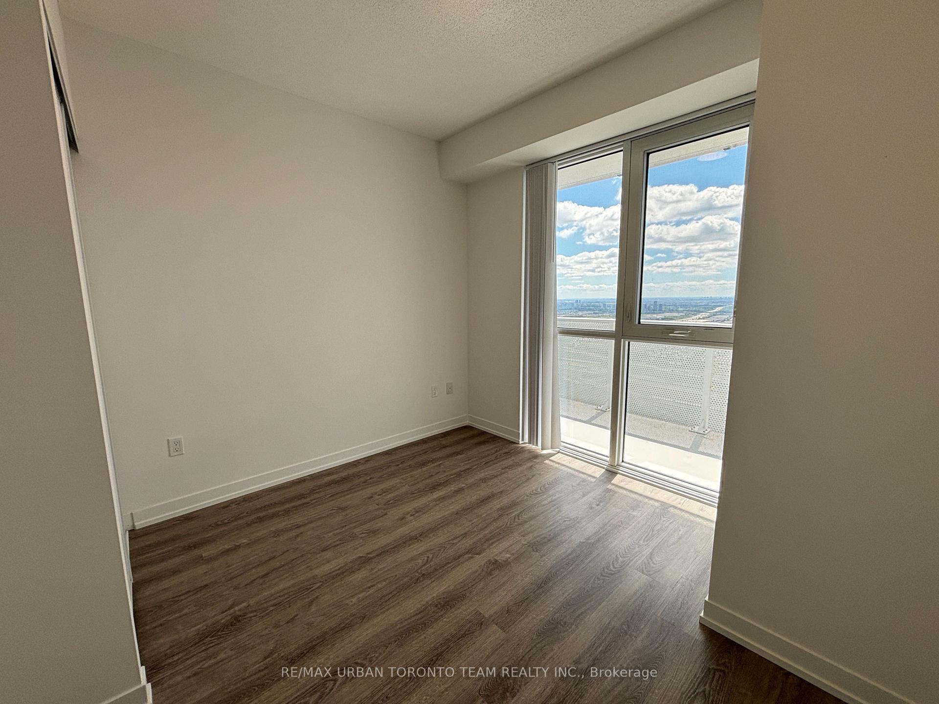 Photo 9 of Unit 4509, 195 Commerce Street, Vaughan, Vaughan Corporate Centre — HOMEH