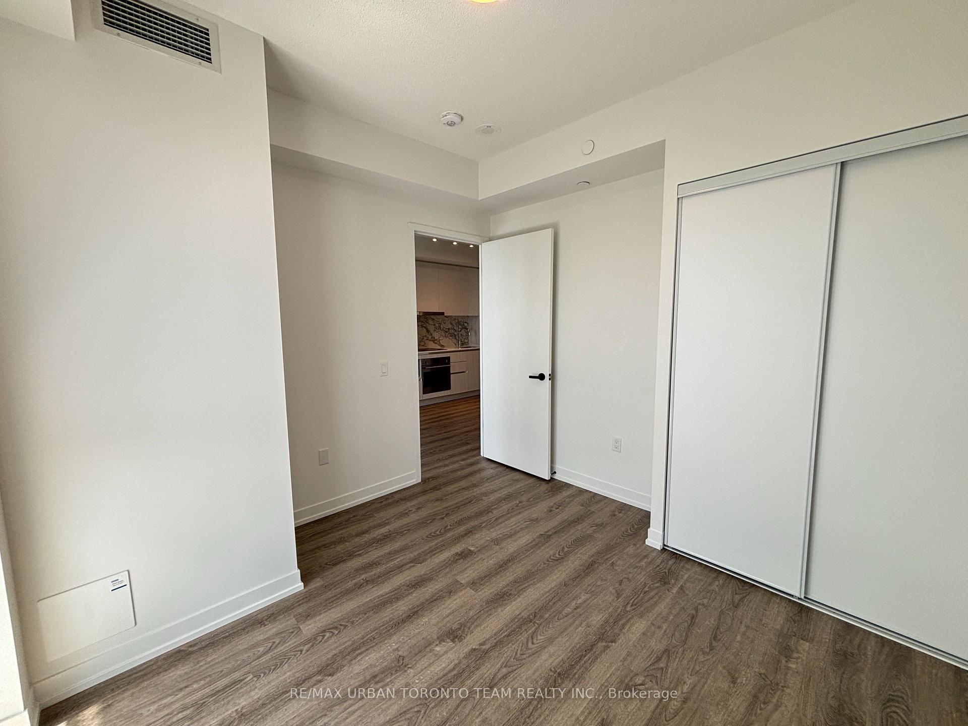 Photo 10 of Unit 4509, 195 Commerce Street, Vaughan, Vaughan Corporate Centre — HOMEH