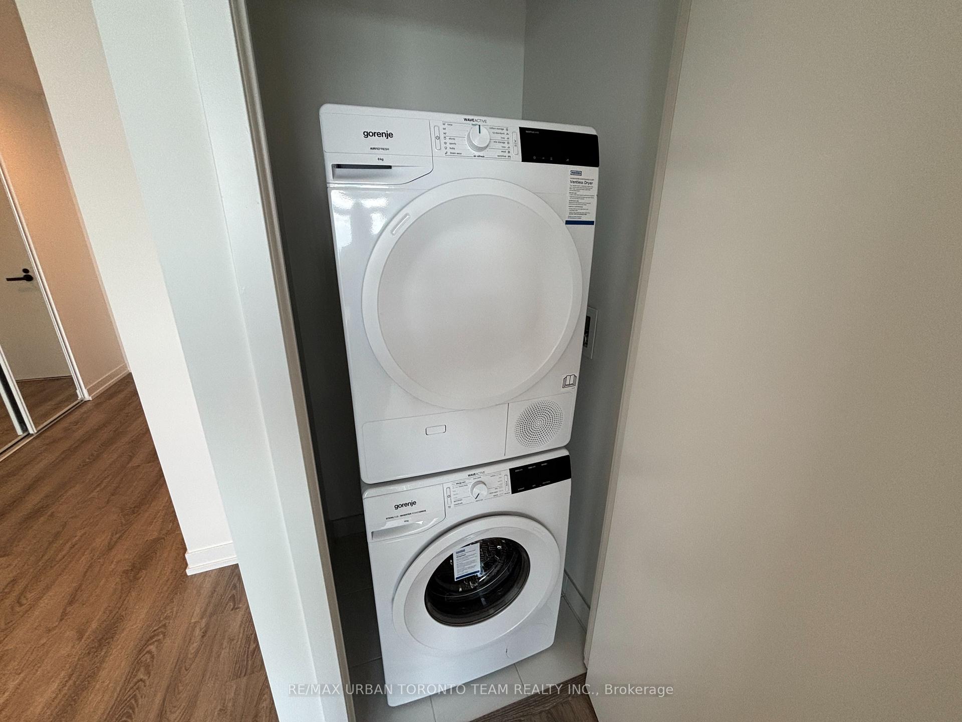 Photo 11 of Unit 4509, 195 Commerce Street, Vaughan, Vaughan Corporate Centre — HOMEH