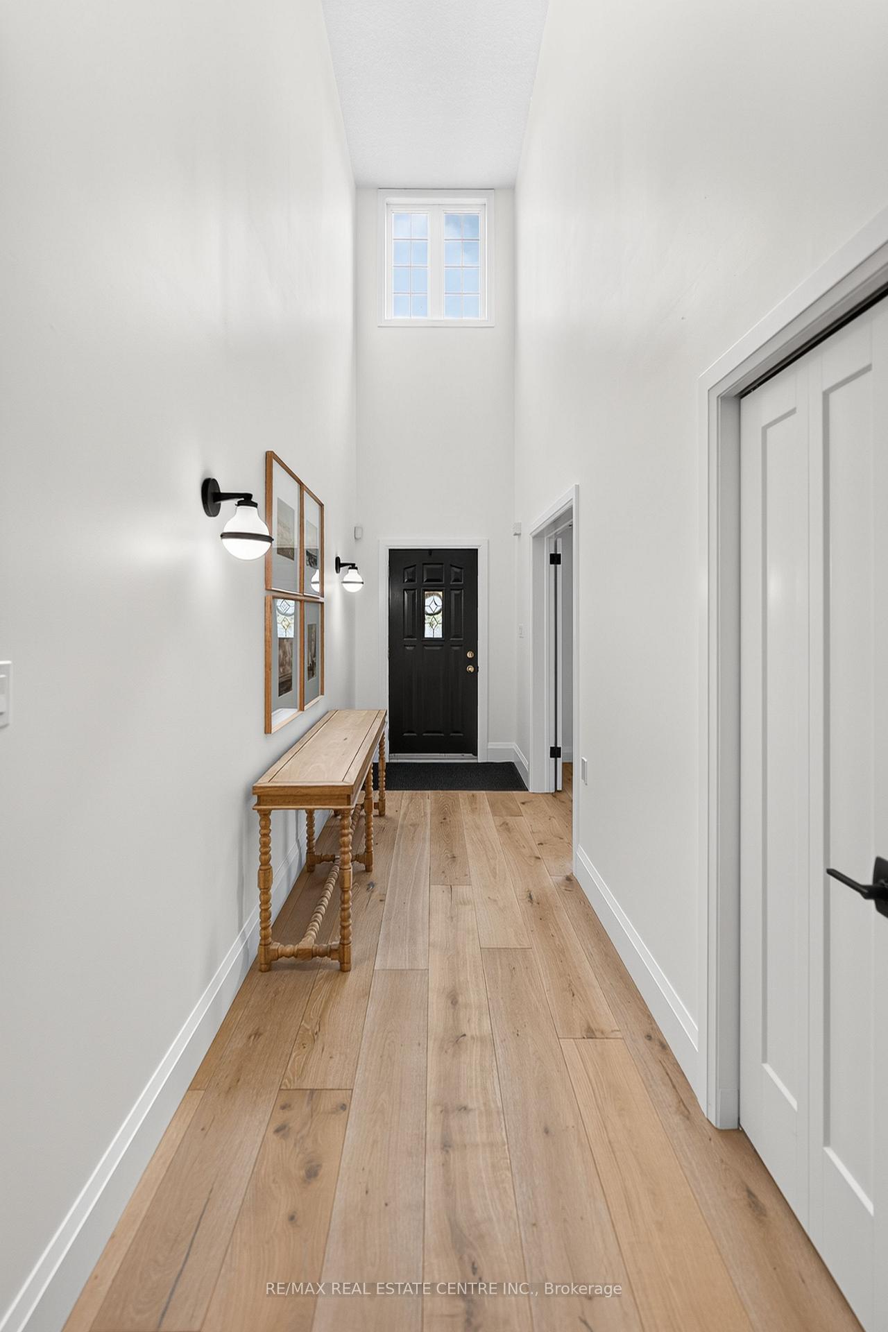 Photo 4 of Unit 3C, 350 Doon Valley Drive, Kitchener, Pioneer Tower West — HOMEH