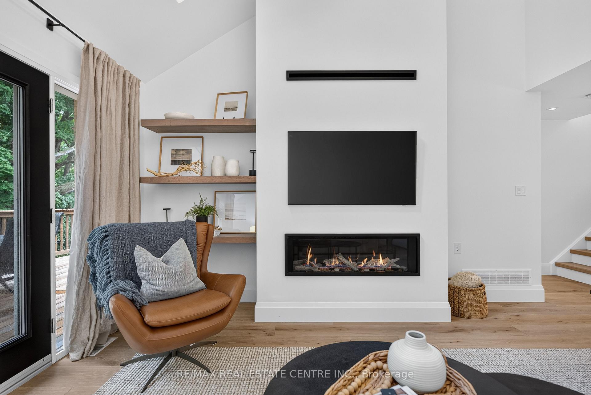 Photo 18 of Unit 3C, 350 Doon Valley Drive, Kitchener, Pioneer Tower West — HOMEH
