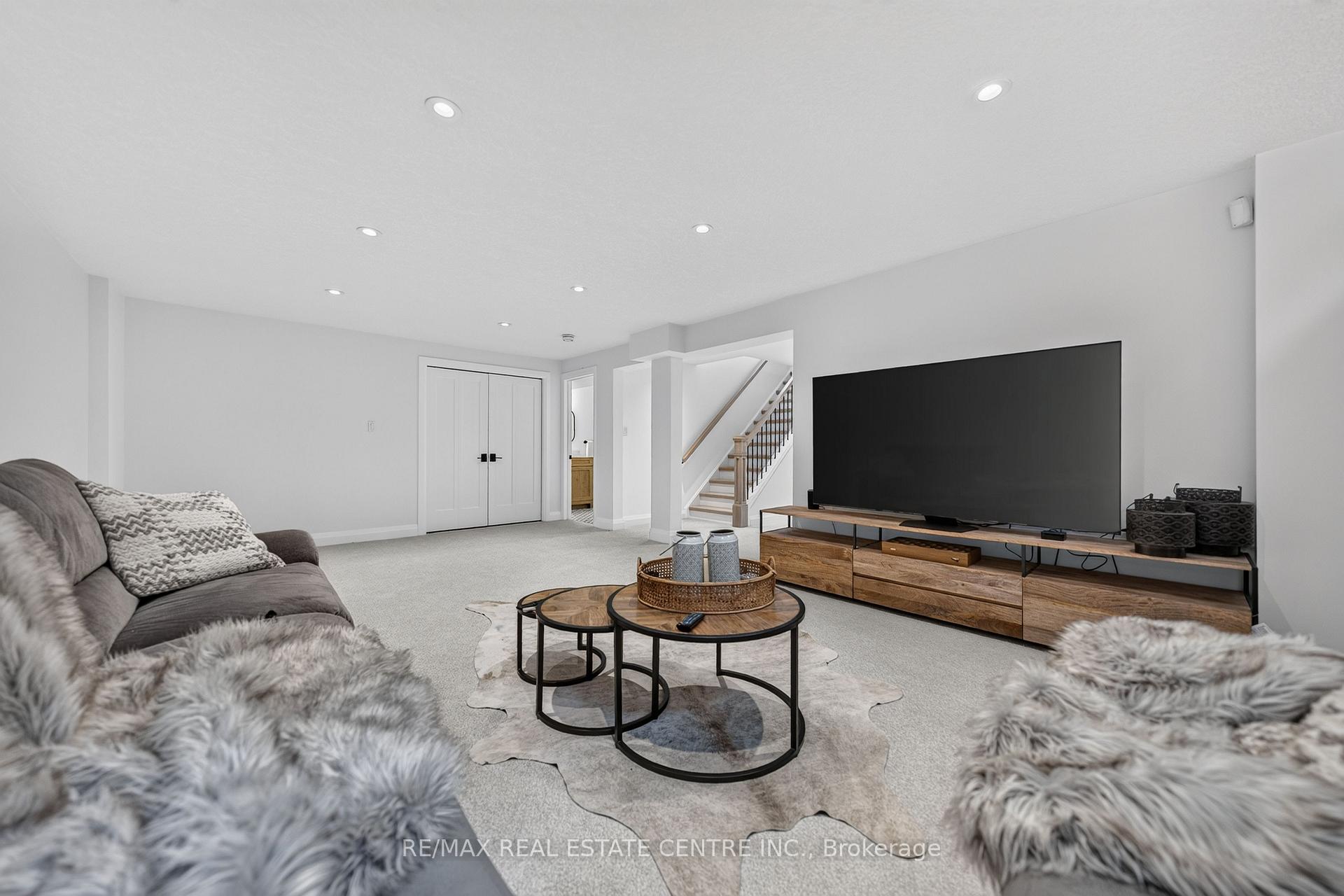 Photo 39 of Unit 3C, 350 Doon Valley Drive, Kitchener, Pioneer Tower West — HOMEH