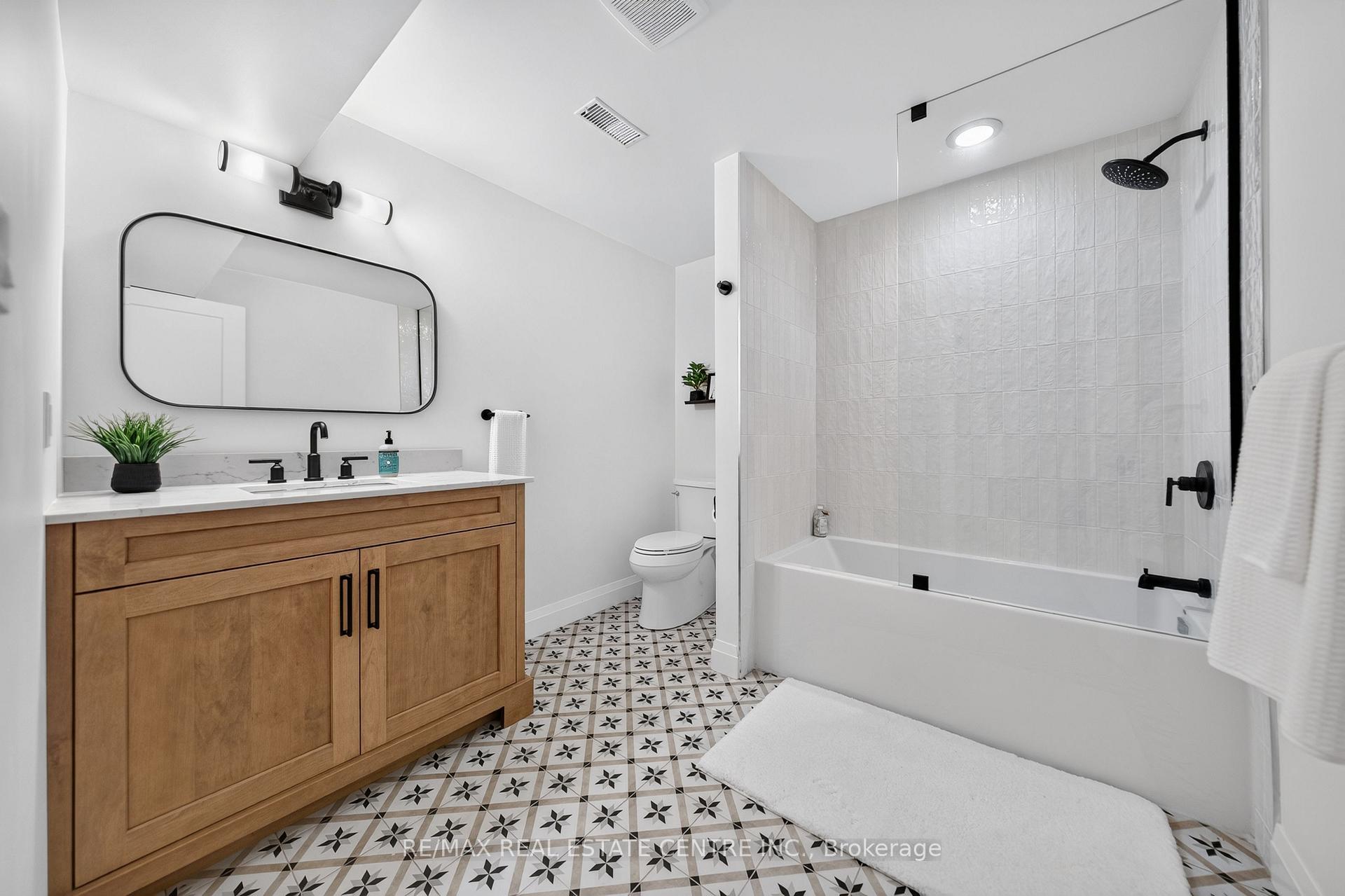 Photo 40 of Unit 3C, 350 Doon Valley Drive, Kitchener, Pioneer Tower West — HOMEH