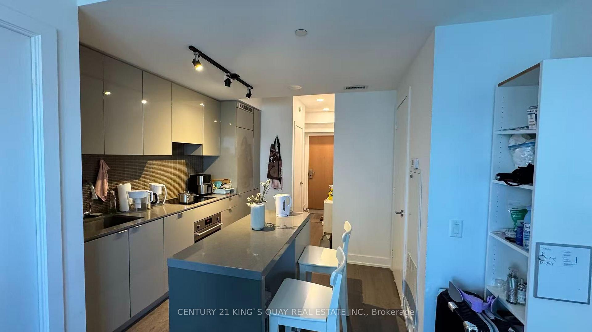 Photo 9 of Unit 1801, 7 Grenville Street, Toronto, Bay Street Corridor — HOMEH