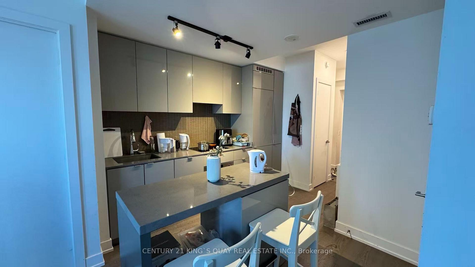 Photo 10 of Unit 1801, 7 Grenville Street, Toronto, Bay Street Corridor — HOMEH