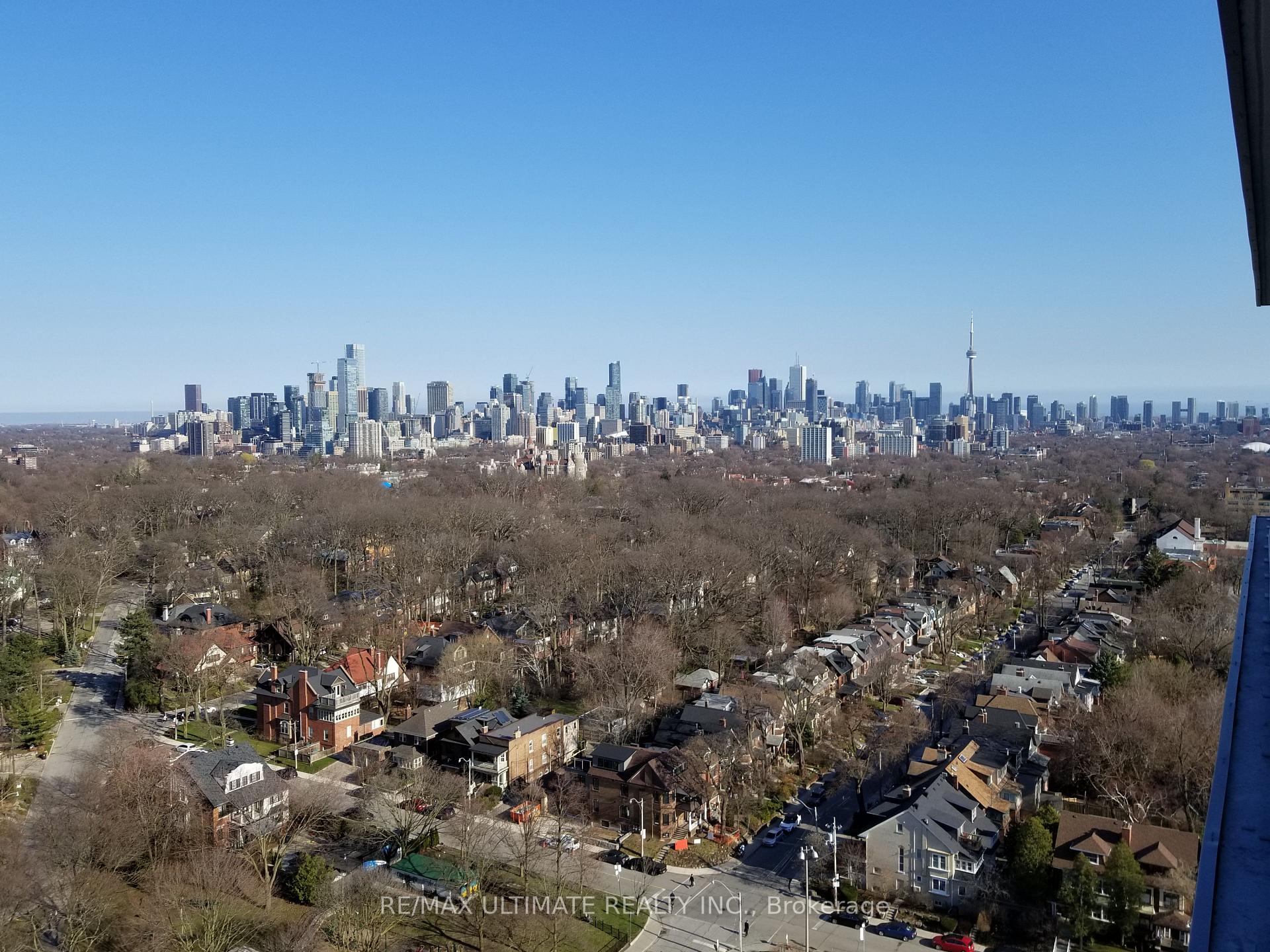 Photo 2 of Unit 1803, 501 St Clair Avenue W, Toronto, Casa Loma — HOMEH