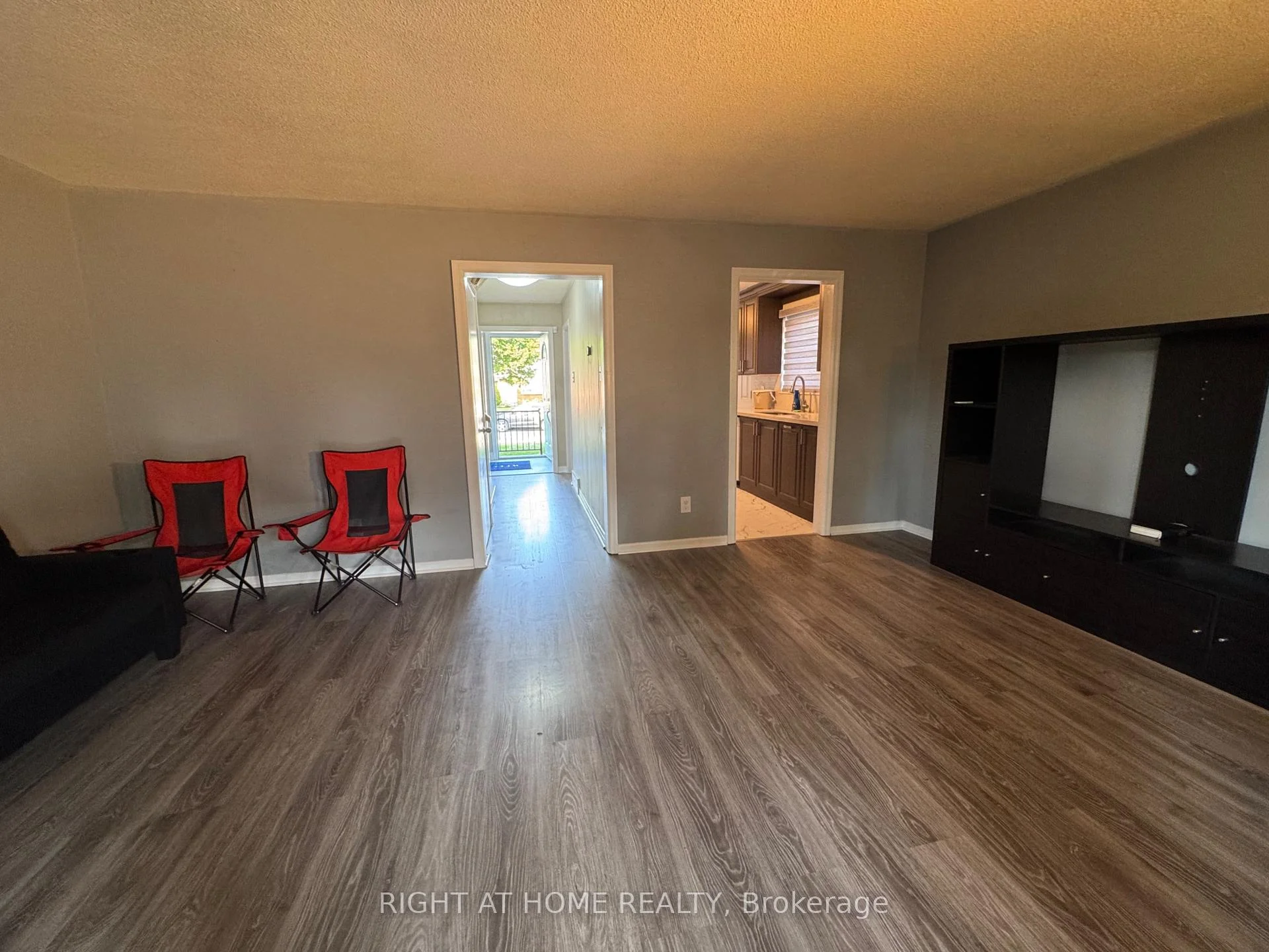 Photo 14 of 1358 Tremblay Street, Oshawa, Lakeview — HOMEH