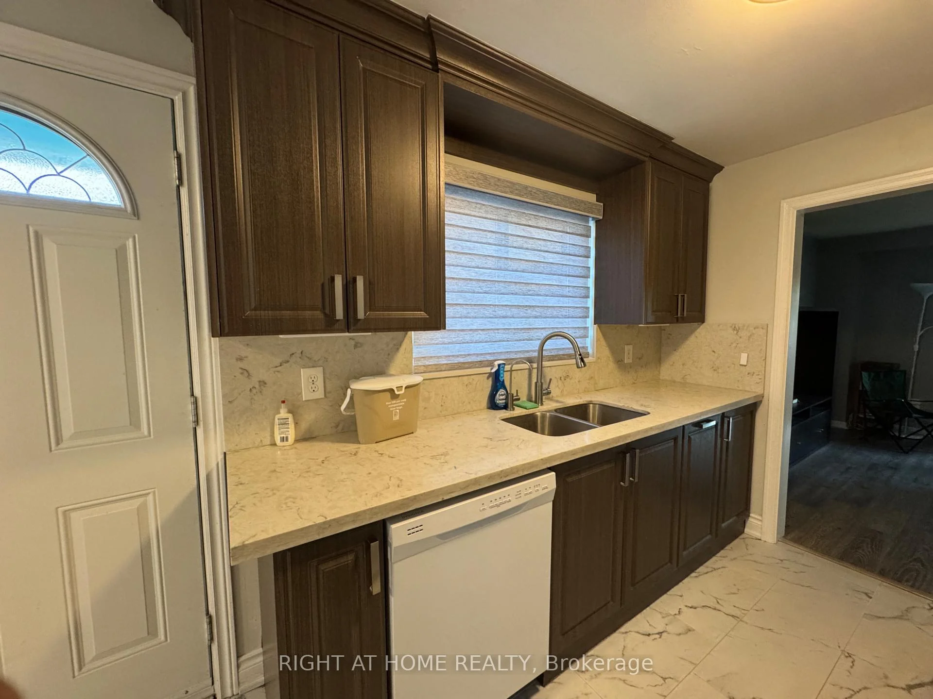 Photo 18 of 1358 Tremblay Street, Oshawa, Lakeview — HOMEH