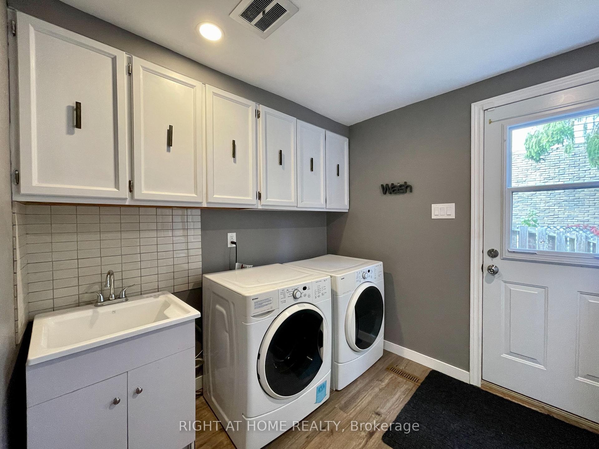Photo 23 of Unit Upper, 183 Autumn Hill Crescent, Kitchener, Forest Heights — HOMEH