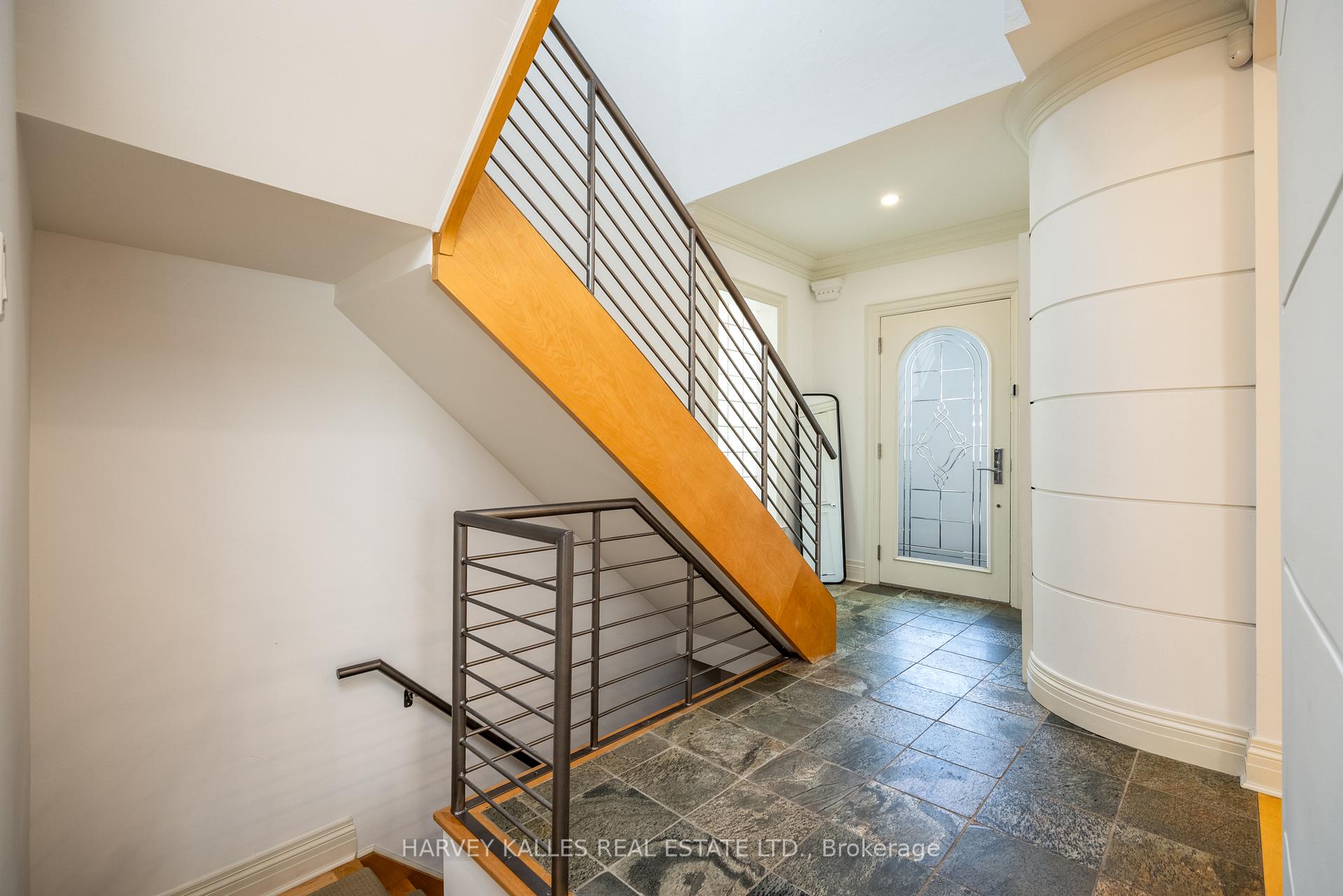 Photo 3 of 495 Deloraine Avenue, Toronto, Bedford Park-Nortown — HOMEH
