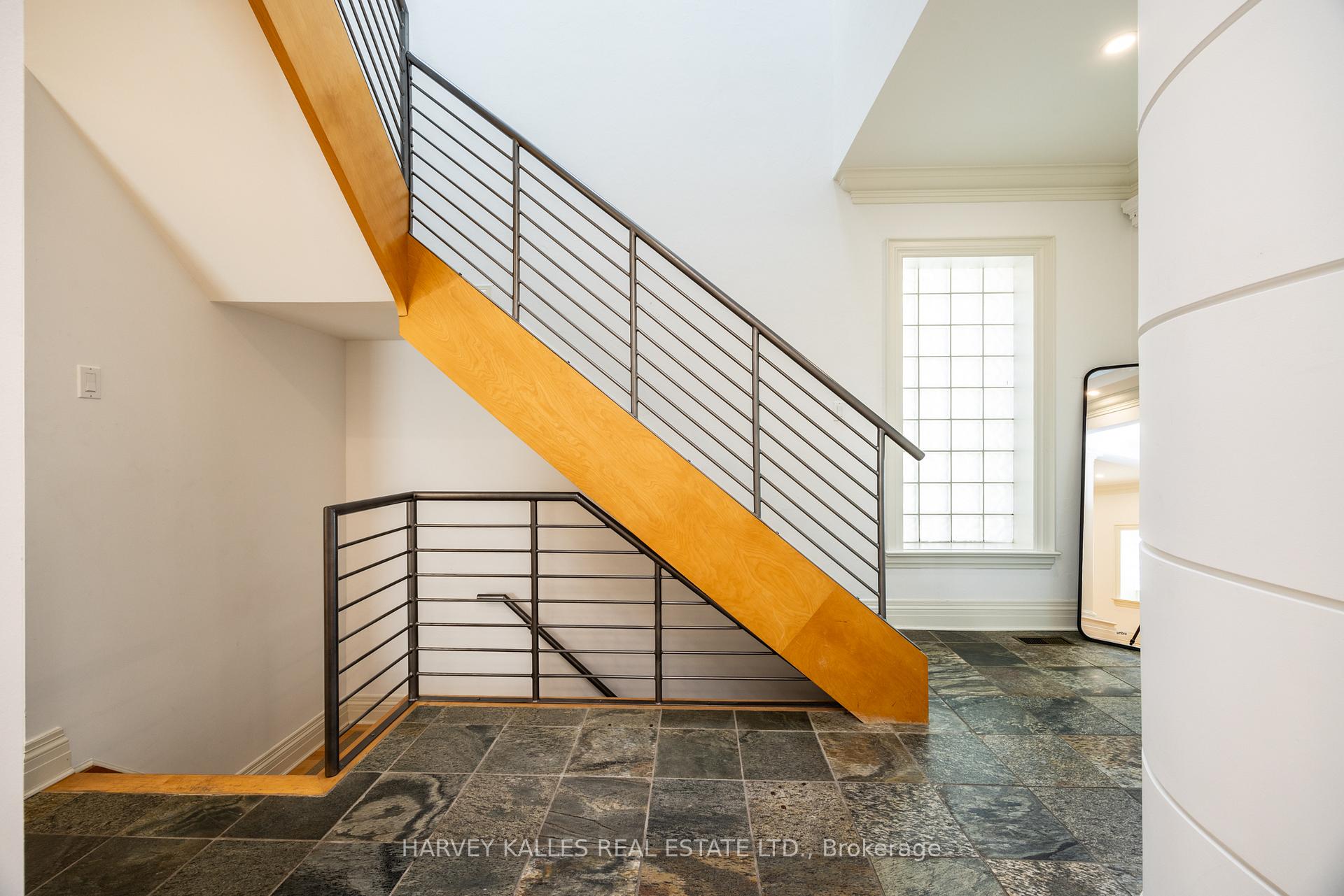 Photo 4 of 495 Deloraine Avenue, Toronto, Bedford Park-Nortown — HOMEH